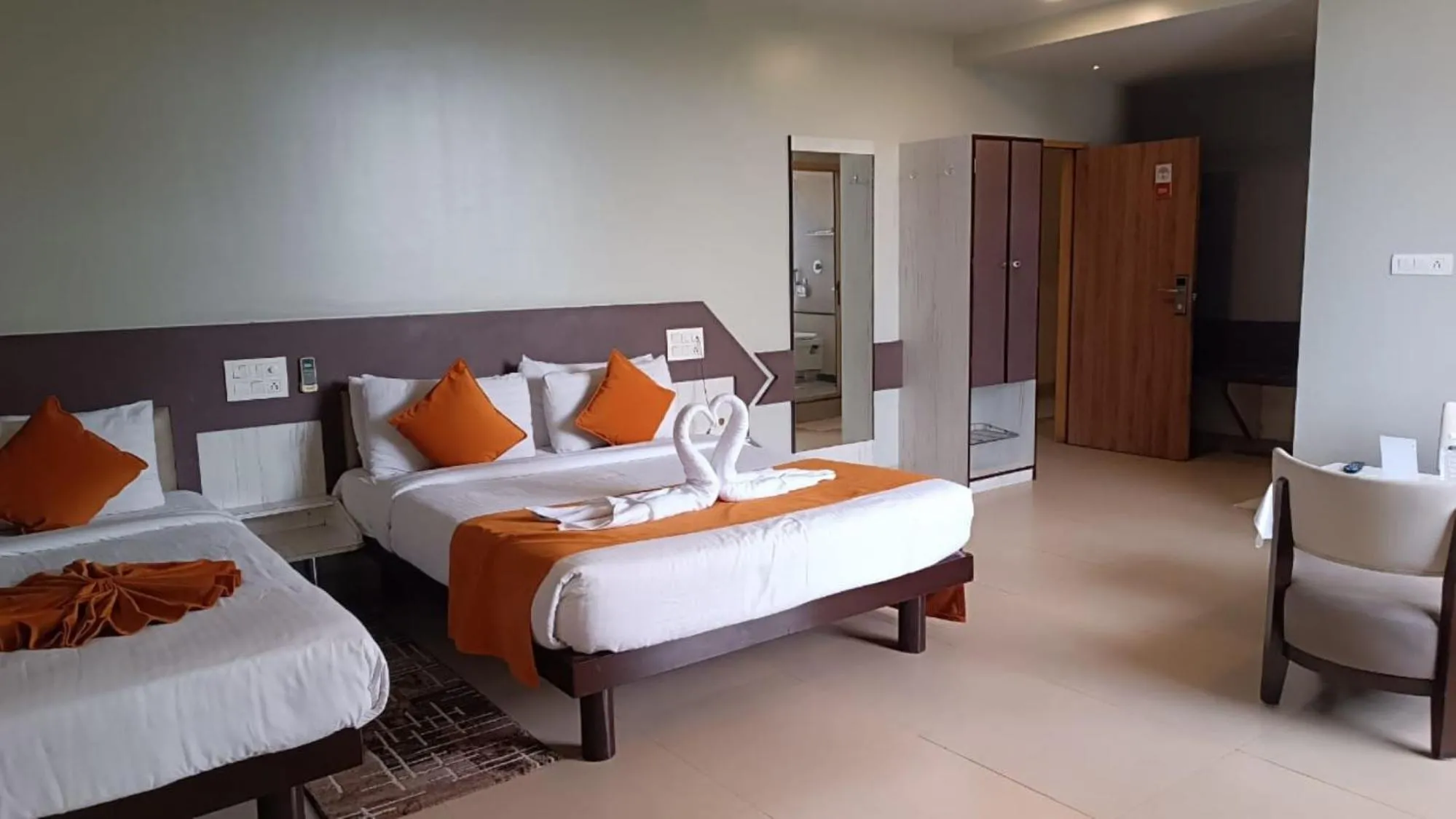 Bed in Hotel Pooja Garden, Nanded