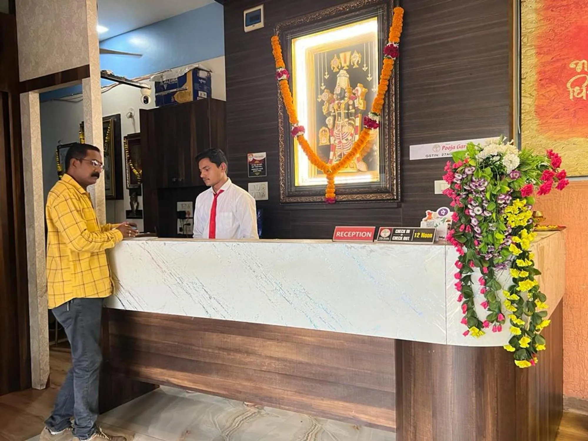 Lobby or reception in Hotel Pooja Garden, Nanded