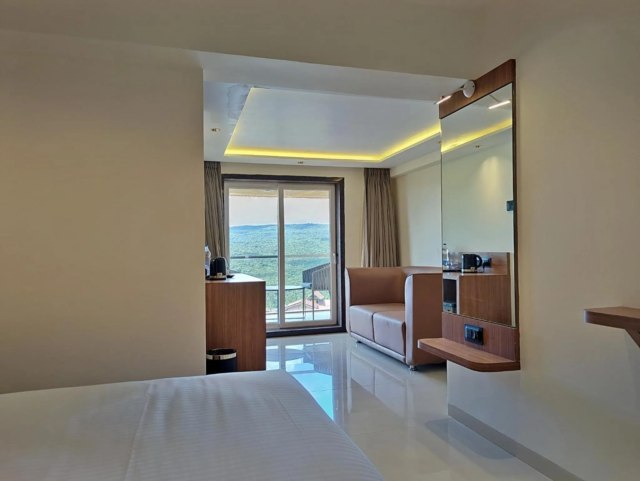 Premium Room with Mountain View in Savyasaachii Hotel, Mahabaleshwar - Pure Veg