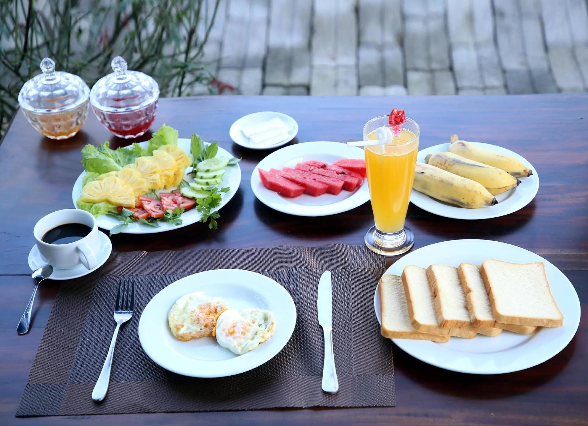 Breakfast in Daisy's Villa TamCoc