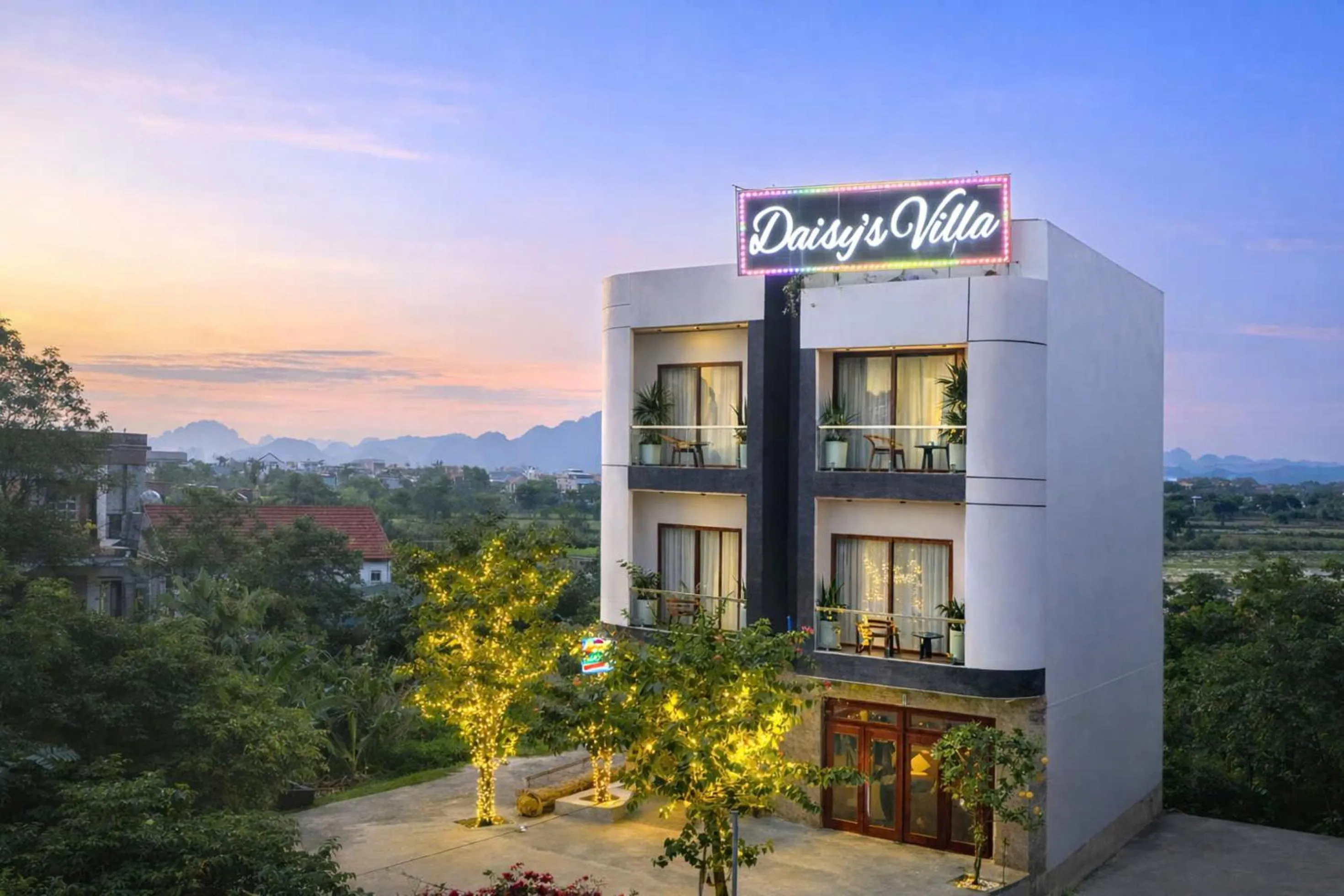 Property building in Daisy's Villa TamCoc