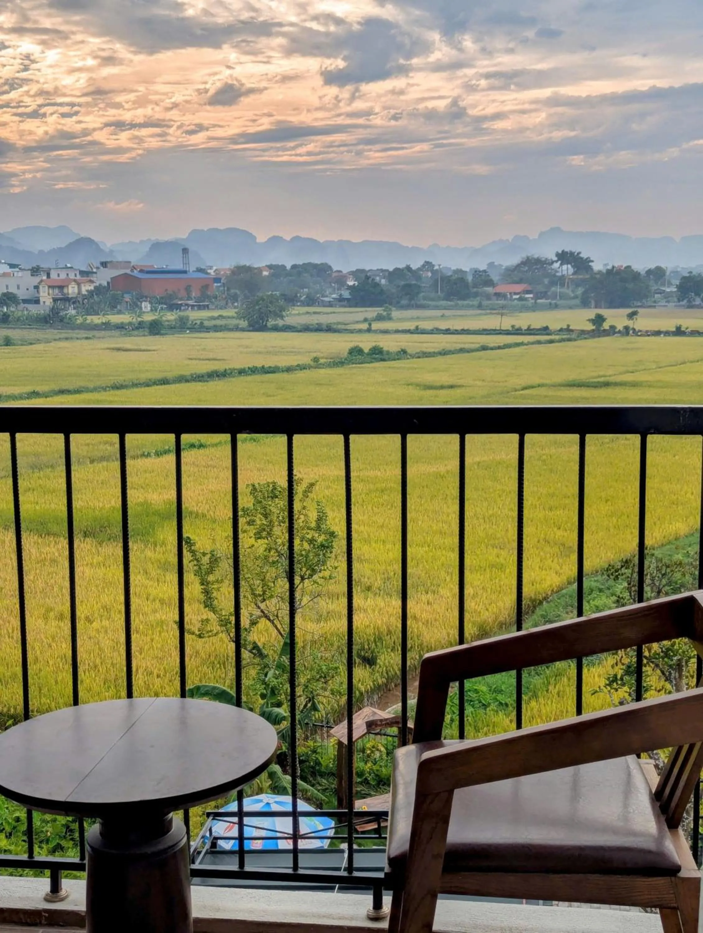 Natural landscape in Daisy's Villa TamCoc
