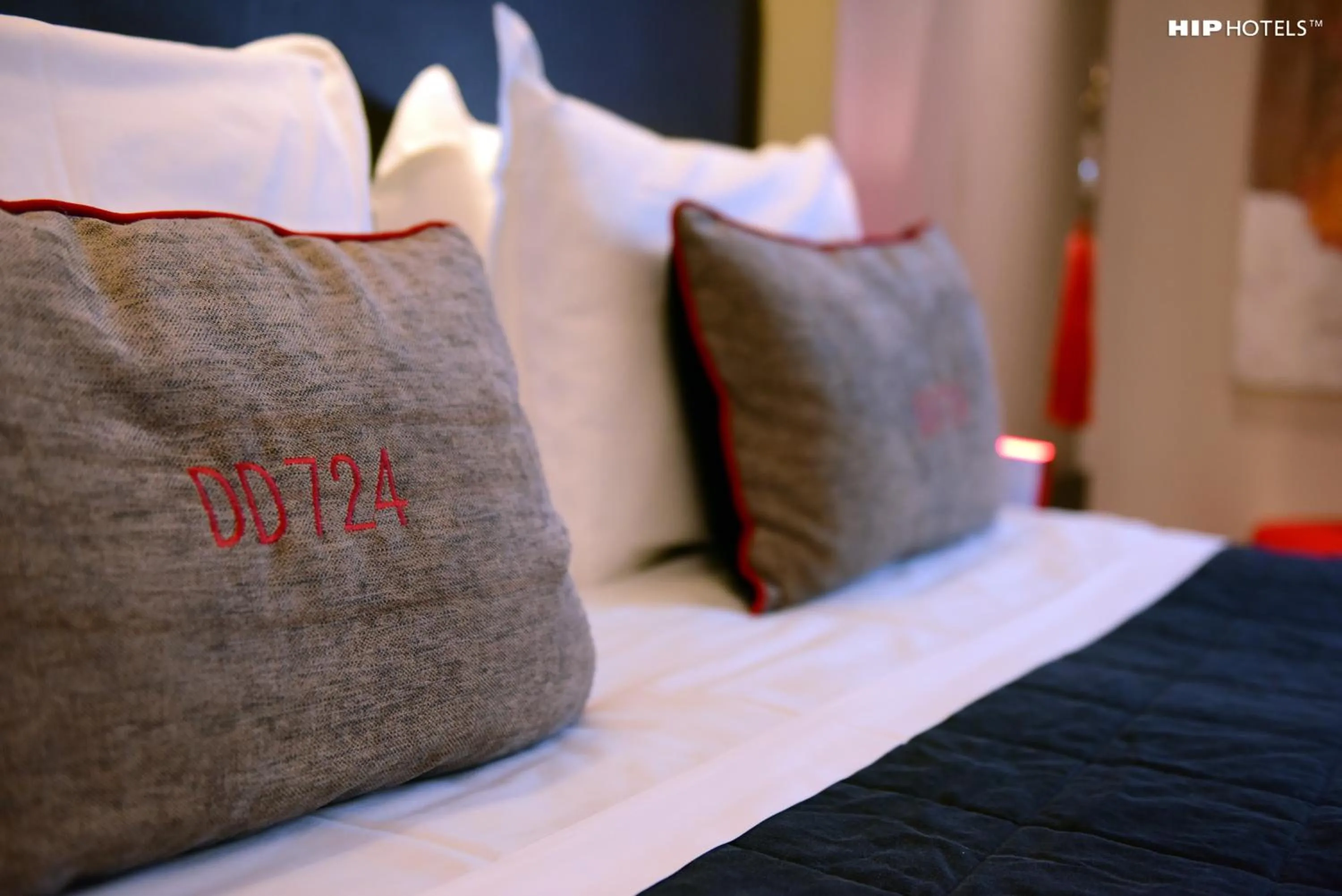 Decorative detail, Bed in Charming House DD724