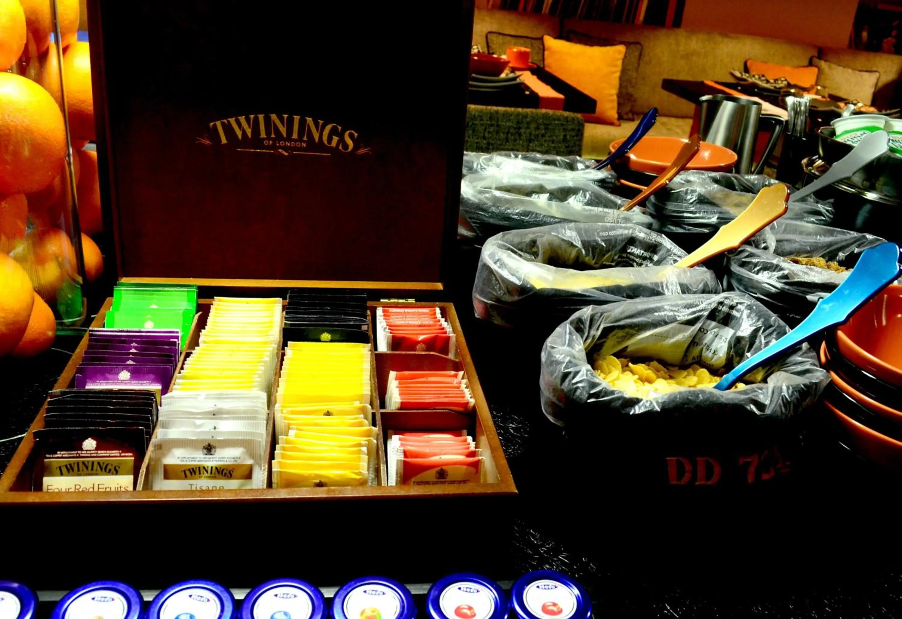 Food in Charming House DD724