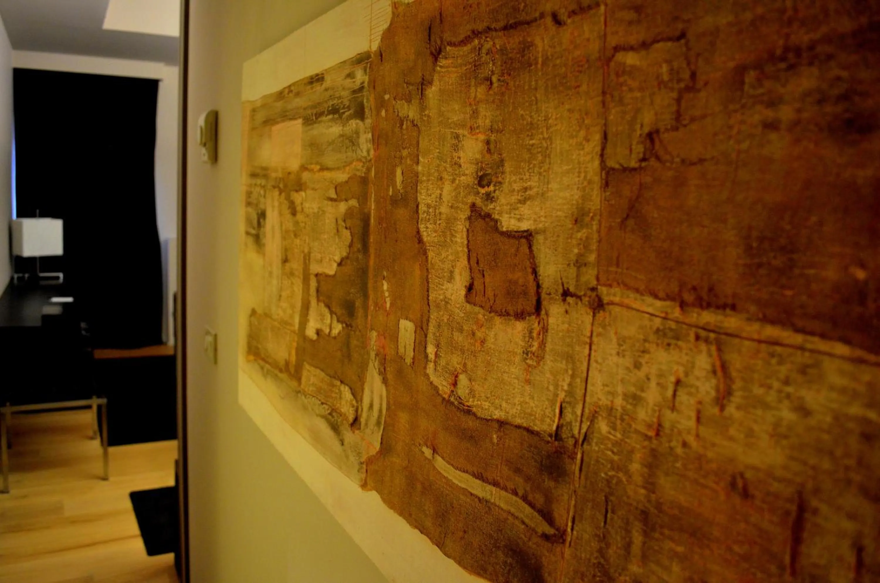 Decorative detail in Charming House DD724