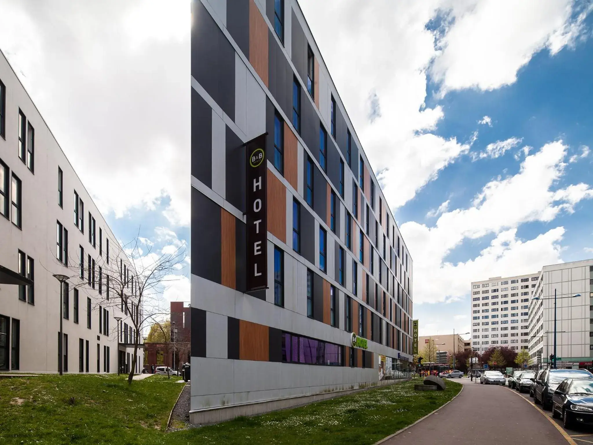 Property building in B&B HOTEL Lille Tourcoing Centre Property building in B&B HOTEL Lille Tourcoing Centre