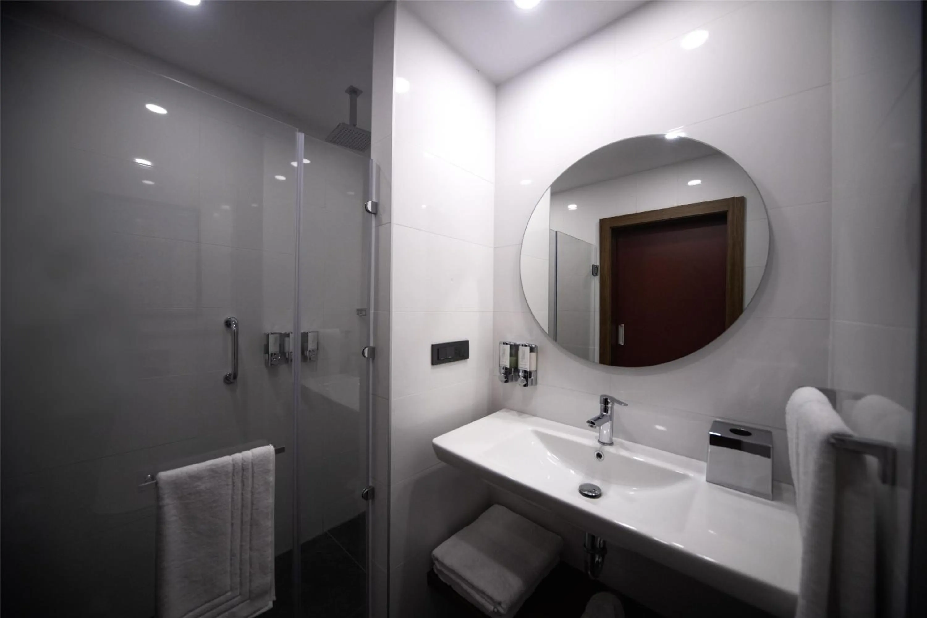 Bathroom in Hampton By Hilton Denizli