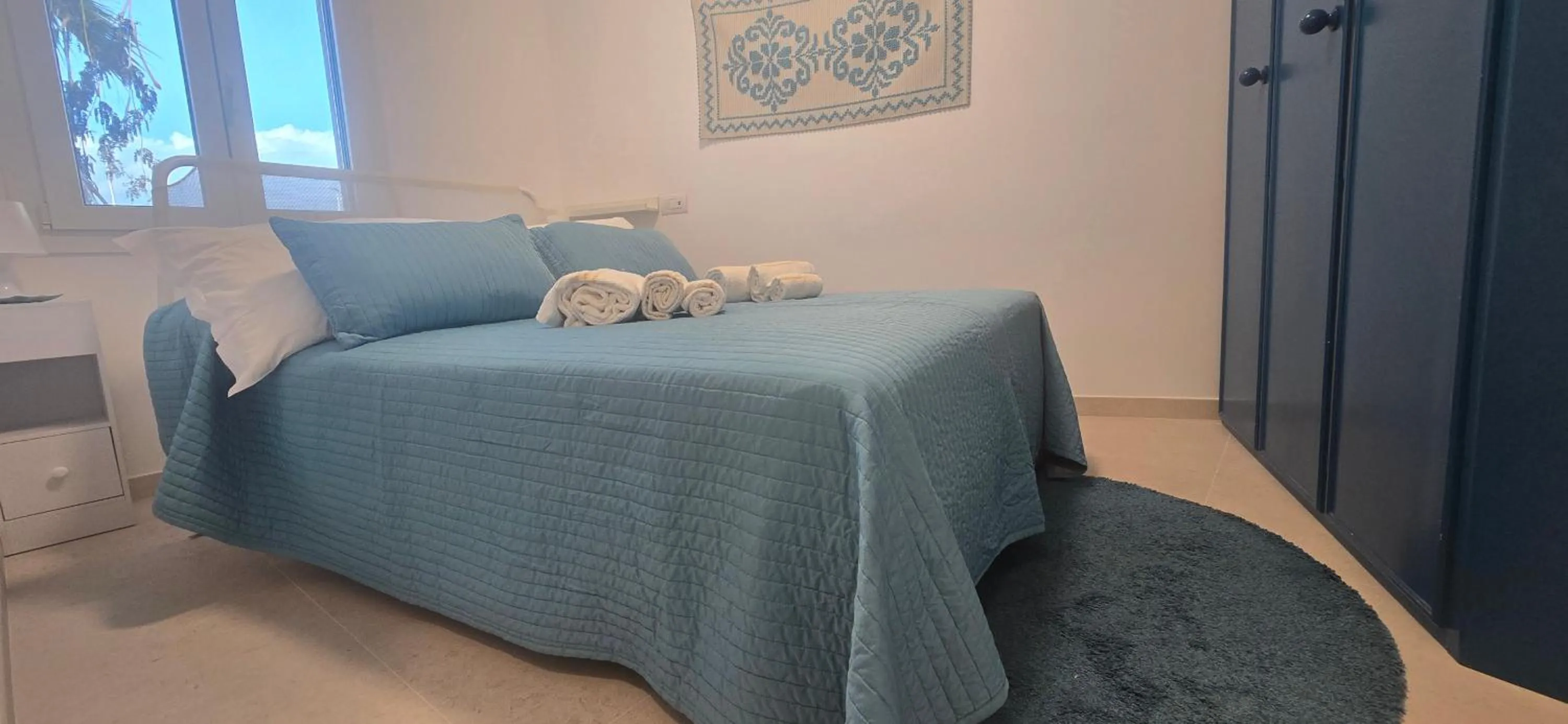 Photo of the whole room, Bed in 49Starfish Holiday Home