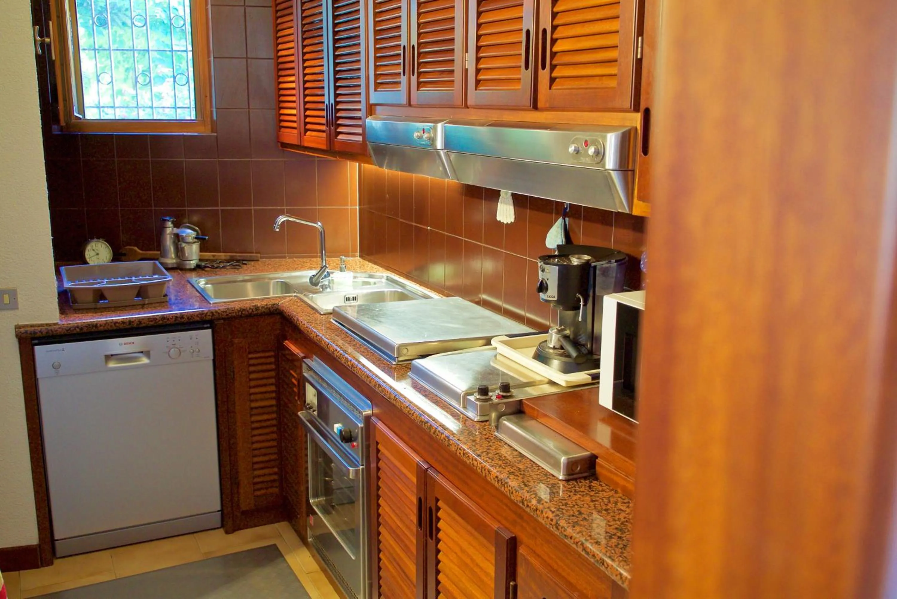 Kitchen or kitchenette in 49Starfish Holiday Home