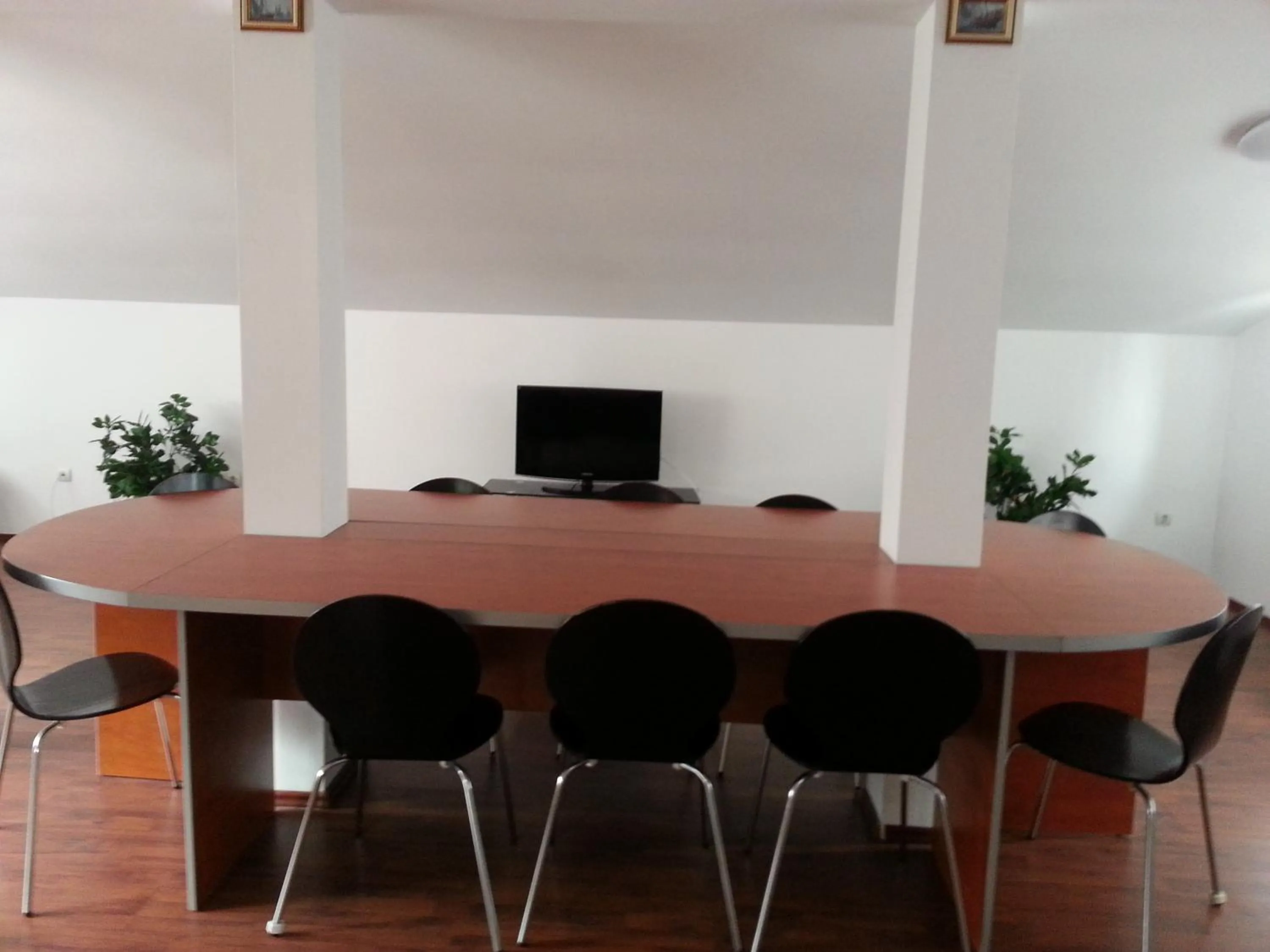 Meeting/conference room in Pensiunea Lucy