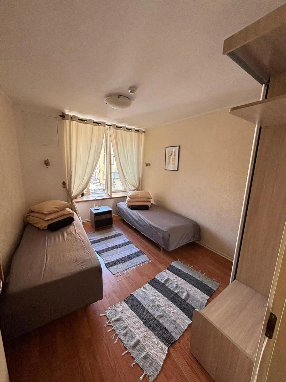 Photo of the whole room, Bed in Zinc Old Town Hostel