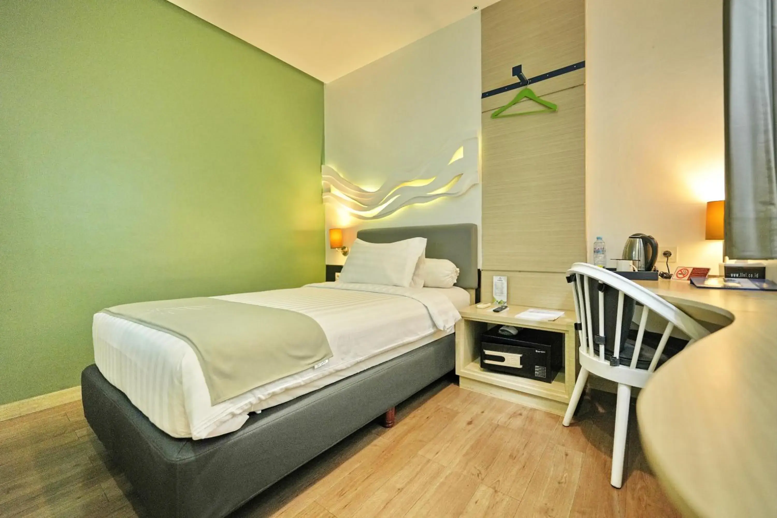 Standard Single Room in Bonnet Hotel Surabaya Standard Single Room in Bonnet Hotel Surabaya