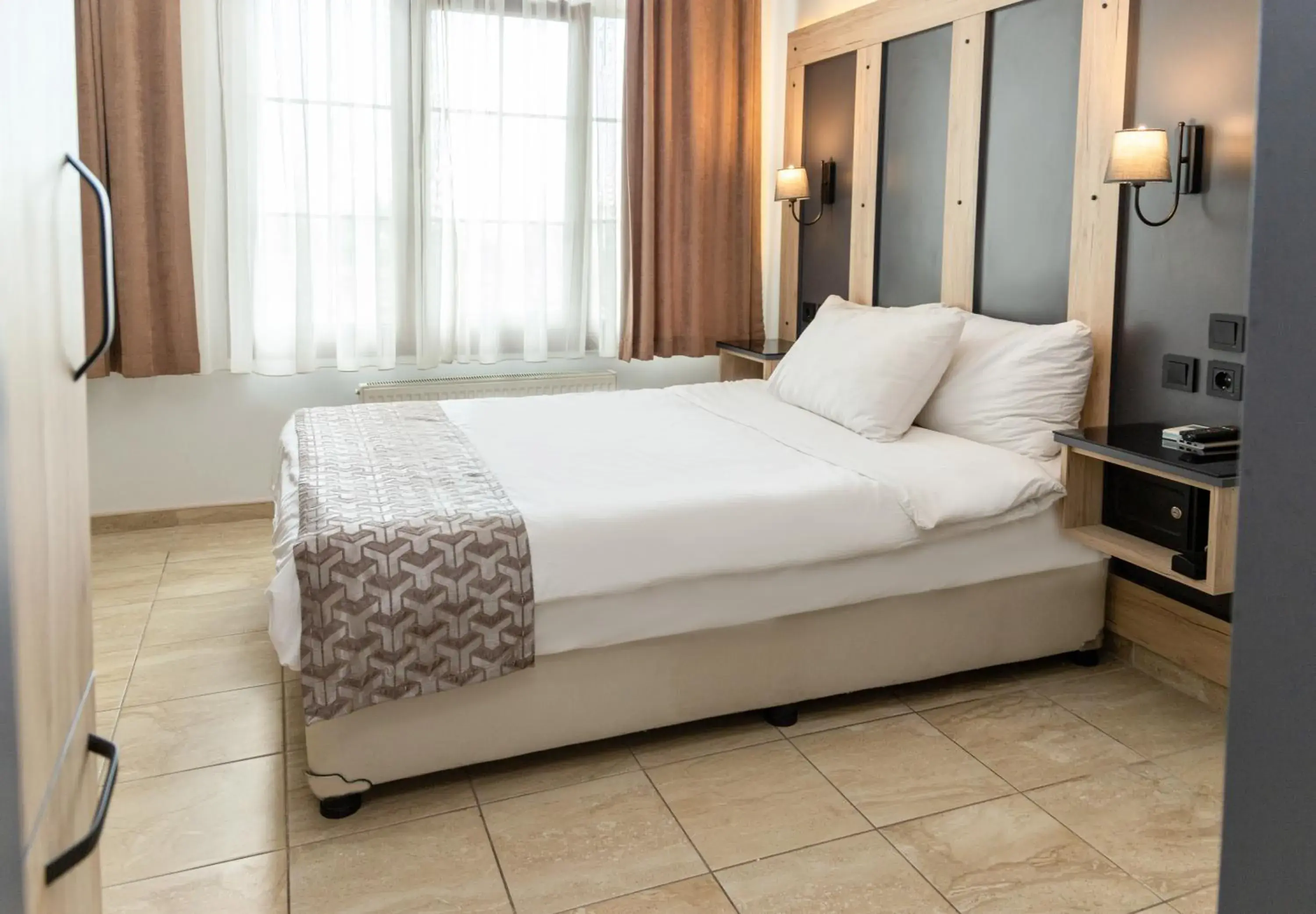 Photo of the whole room, Bed in Galley Hotel Photo of the whole room, Bed in Galley Hotel