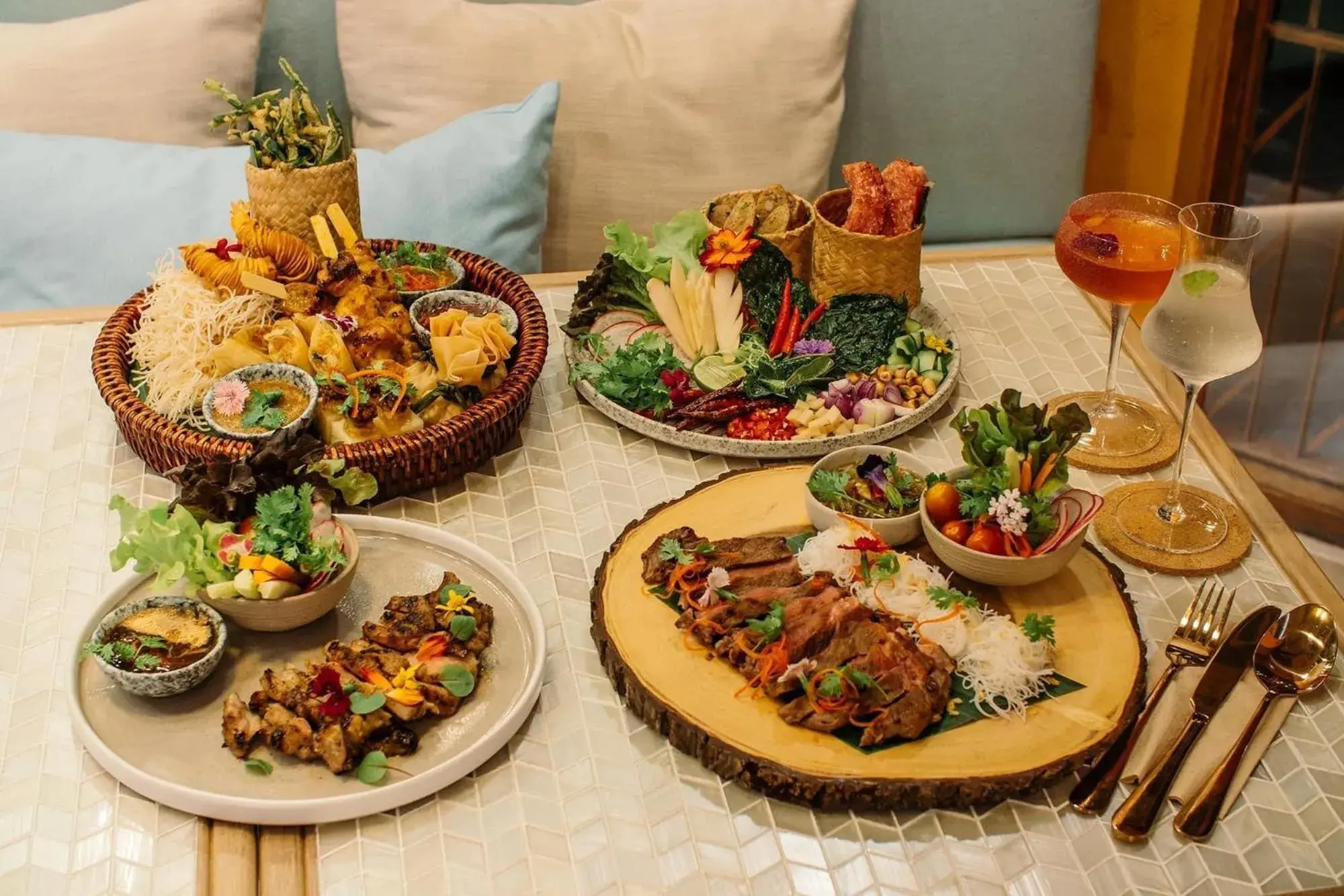 Restaurant/places to eat in Art Mai Gallery Nimman Hotel Chiang Mai Restaurant/places to eat in Art Mai Gallery Nimman Hotel Chiang Mai