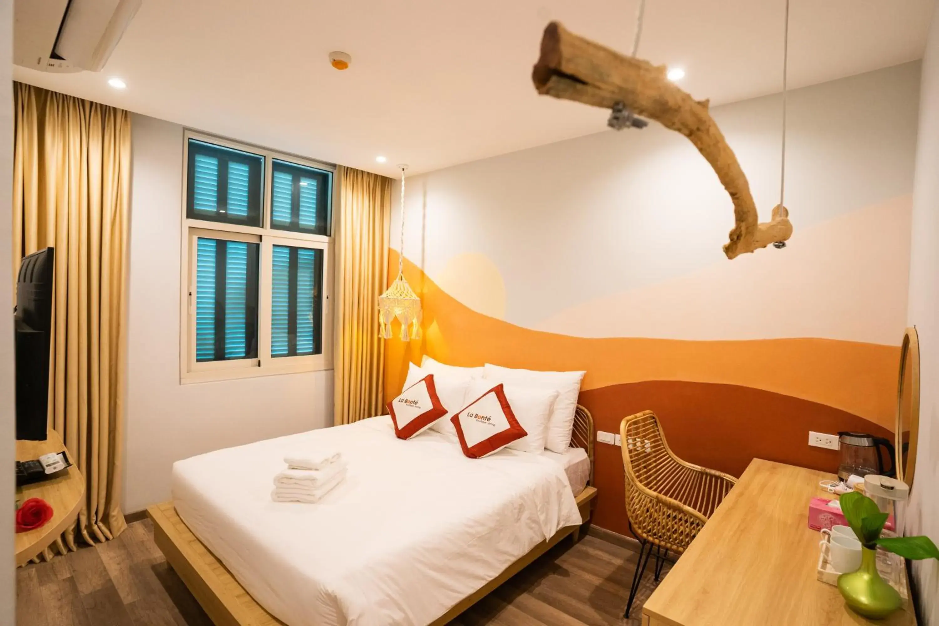 Photo of the whole room, Bed in La Bonté Boutique Home Phu Quoc Photo of the whole room, Bed in La Bonté Boutique Home Phu Quoc