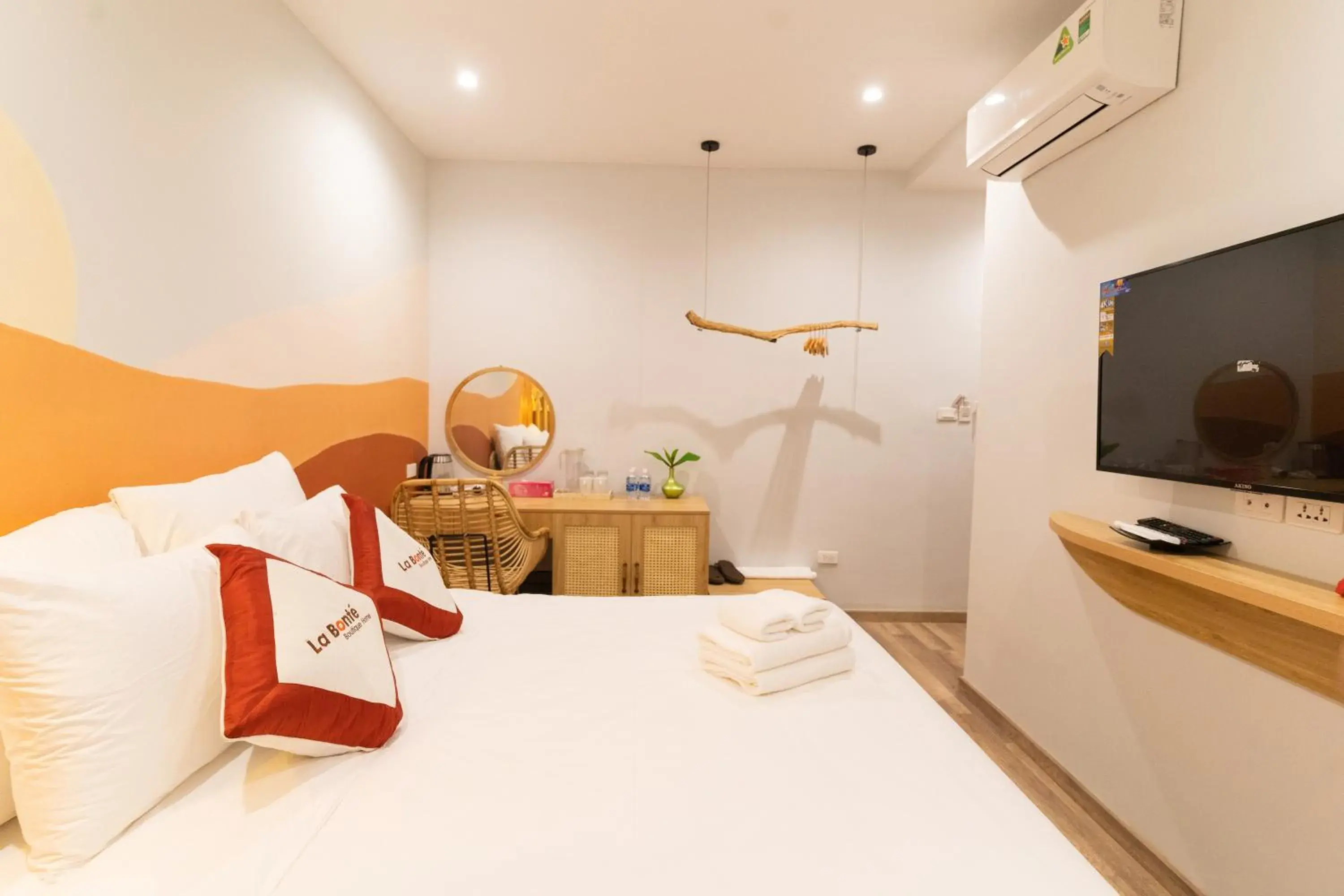 Bed in La Bonté Boutique Home Phu Quoc Bed in La Bonté Boutique Home Phu Quoc