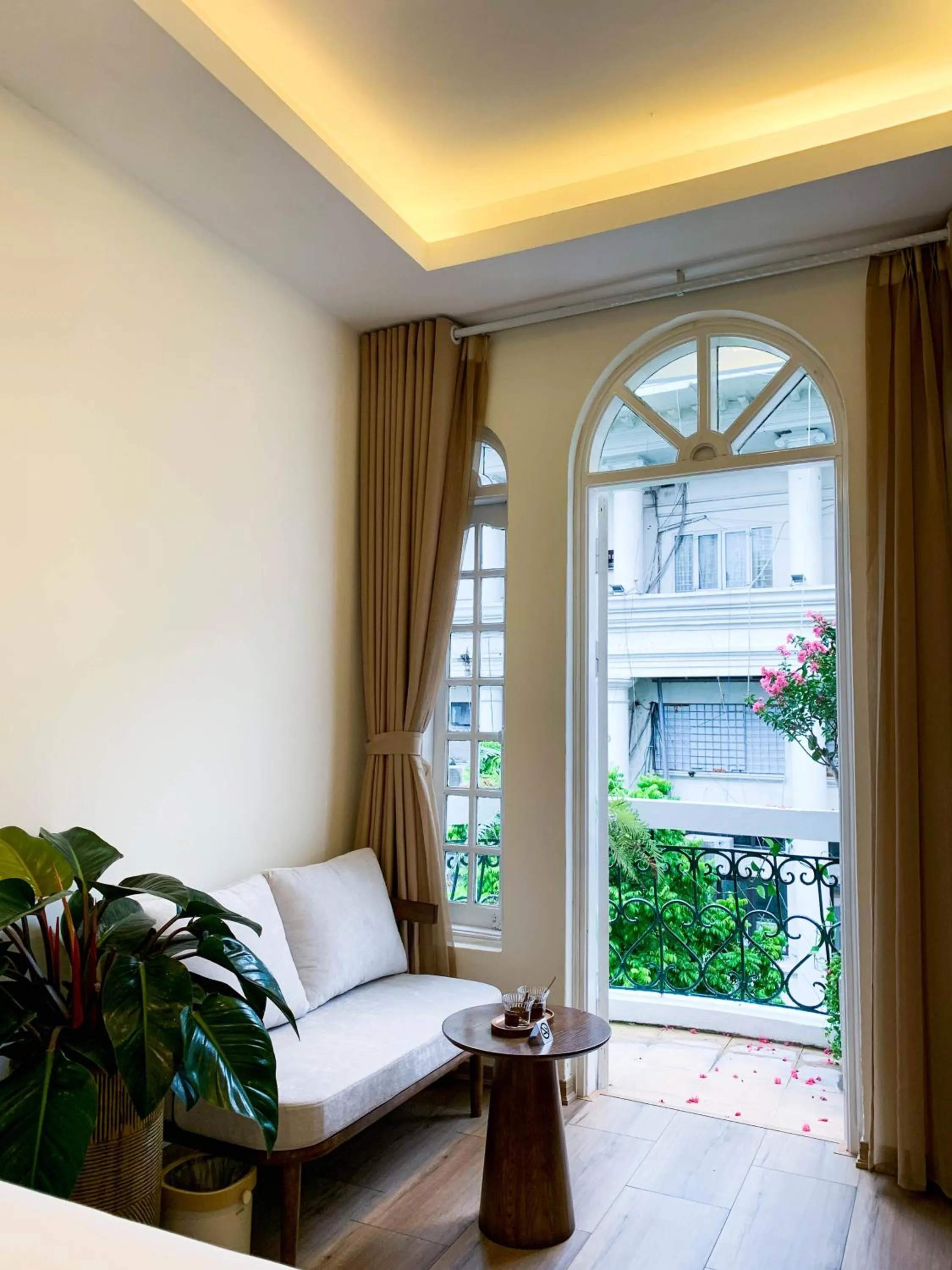Day in Maison Maravelle Hotel - Boutique Stay in Hanoi Old Quarter