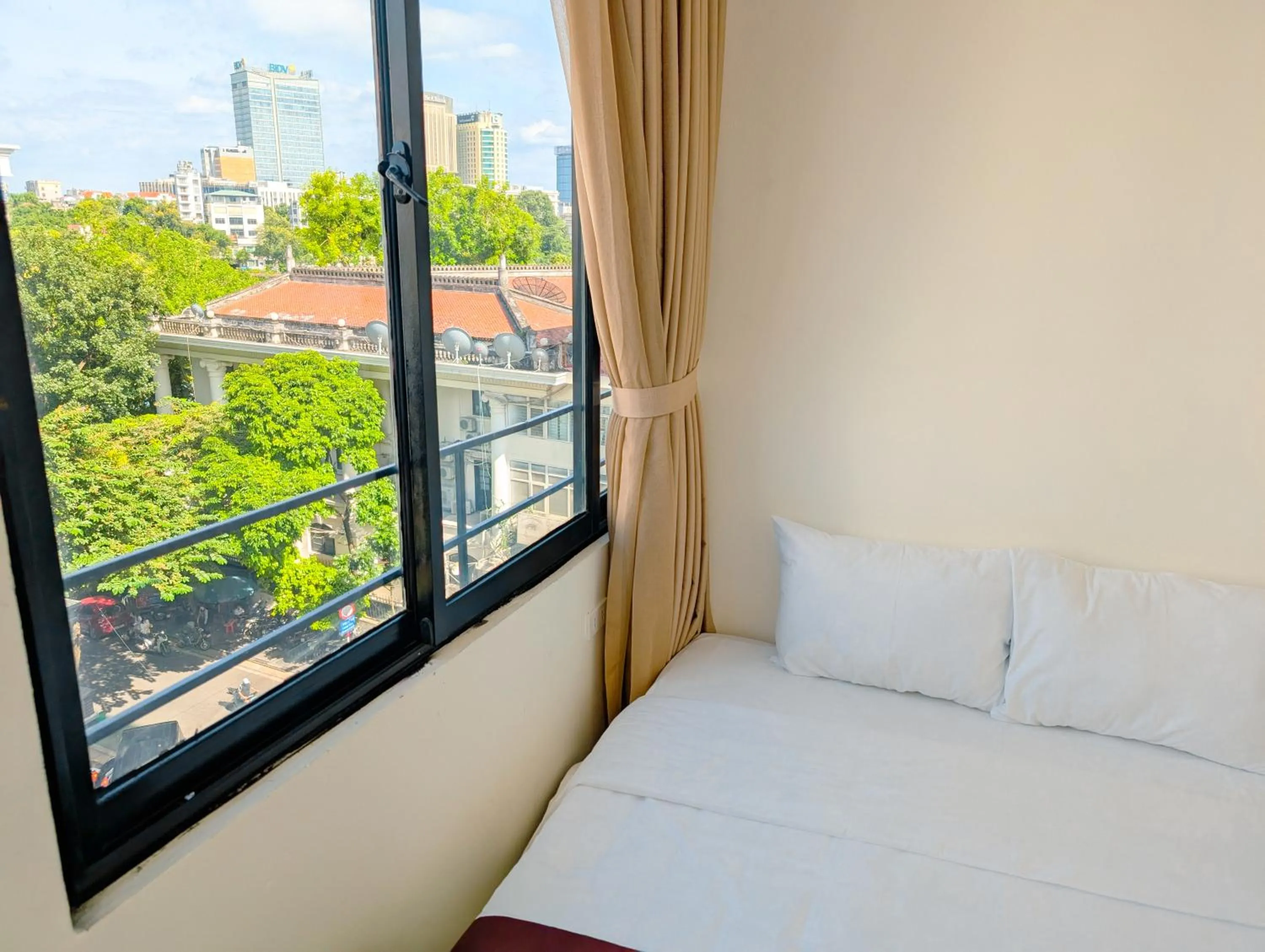 View (from property/room), Bed in Maison Maravelle Hotel - Boutique Stay in Hanoi Old Quarter