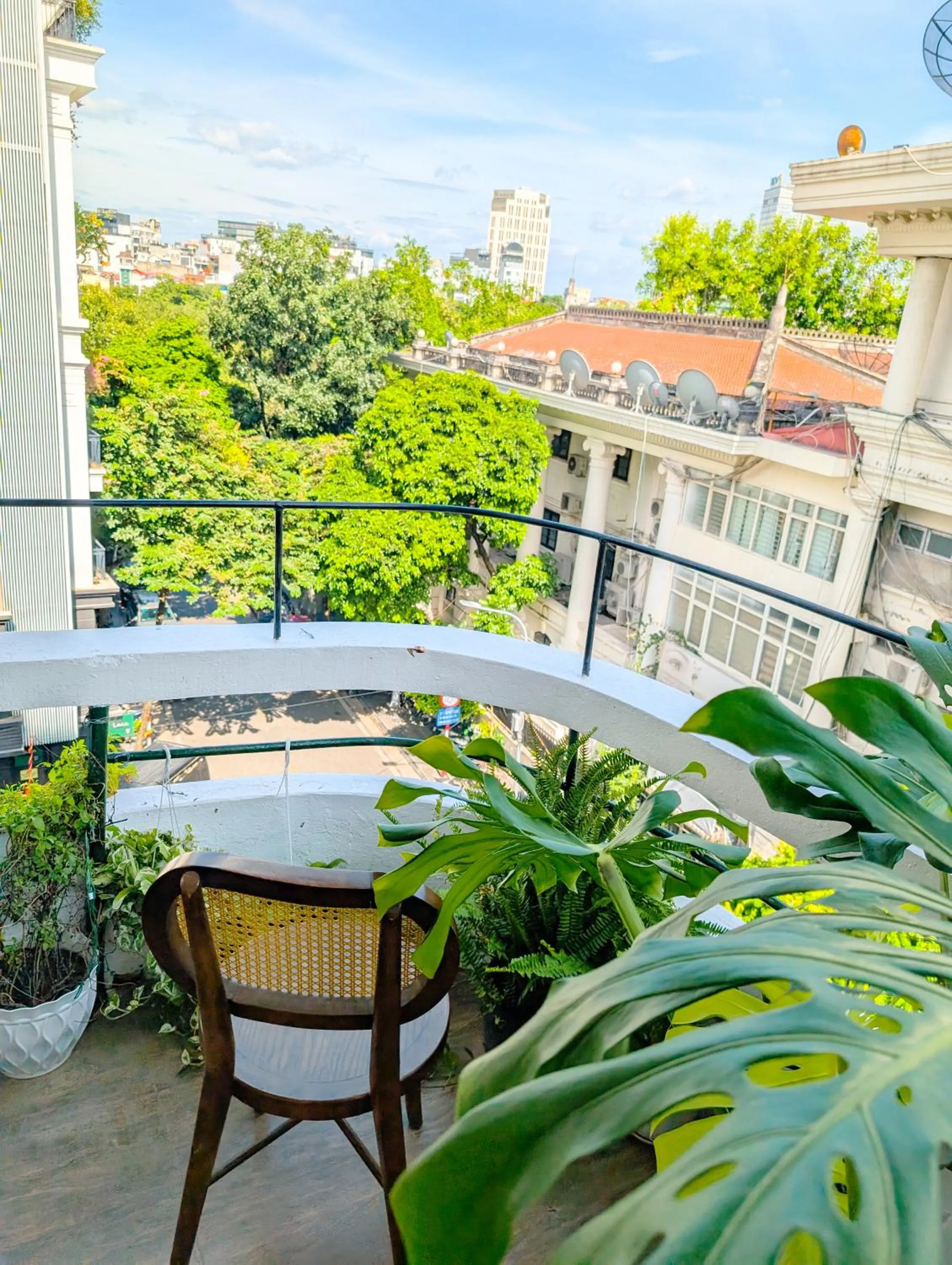 Patio in Maison Maravelle Hotel - Boutique Stay in Hanoi Old Quarter