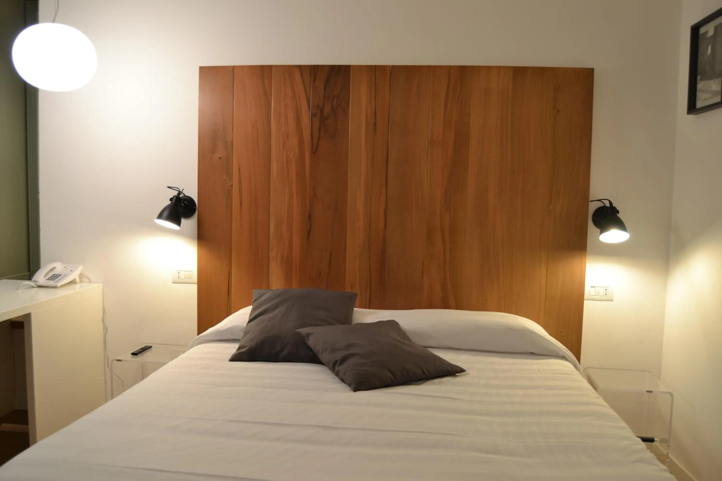 Photo of the whole room, Bed in Albergo Il Rientro