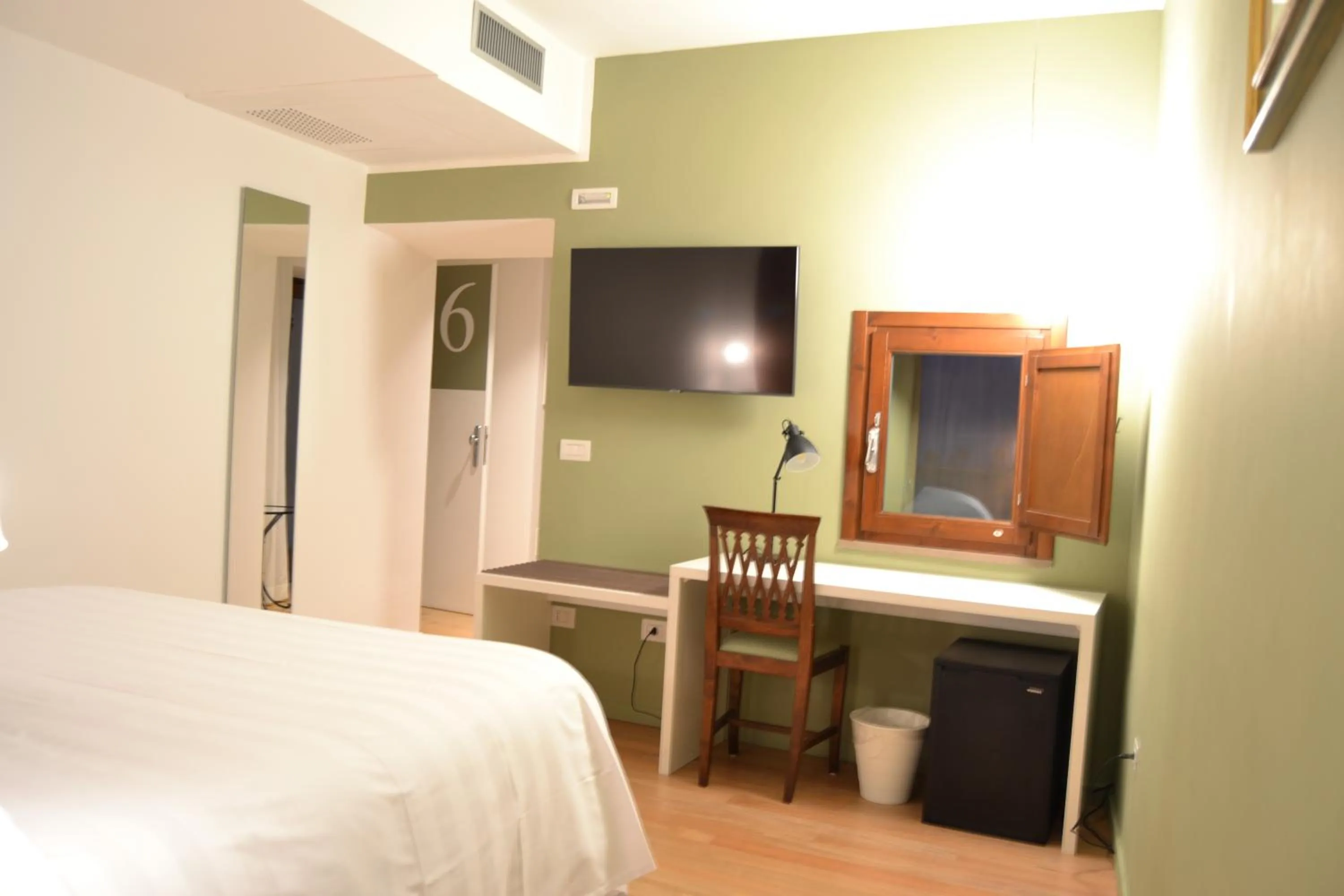 Photo of the whole room, Bed in Albergo Il Rientro