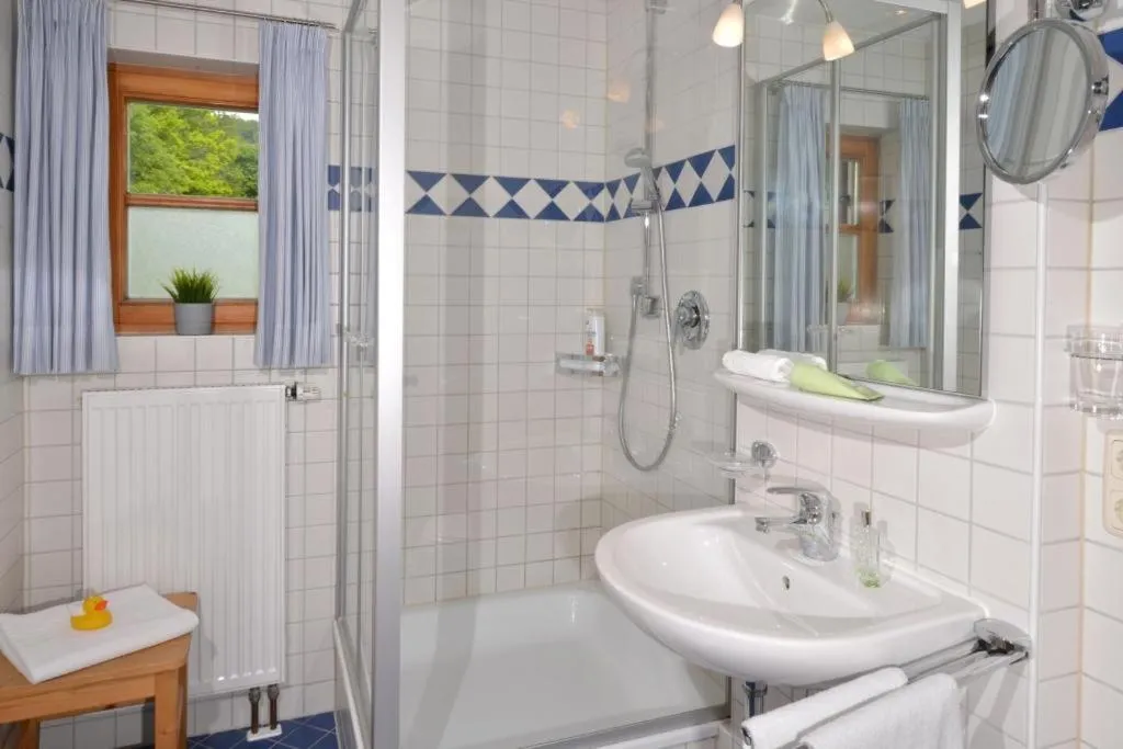 Bathroom in Ferienwohnungen Beim Hausbacher