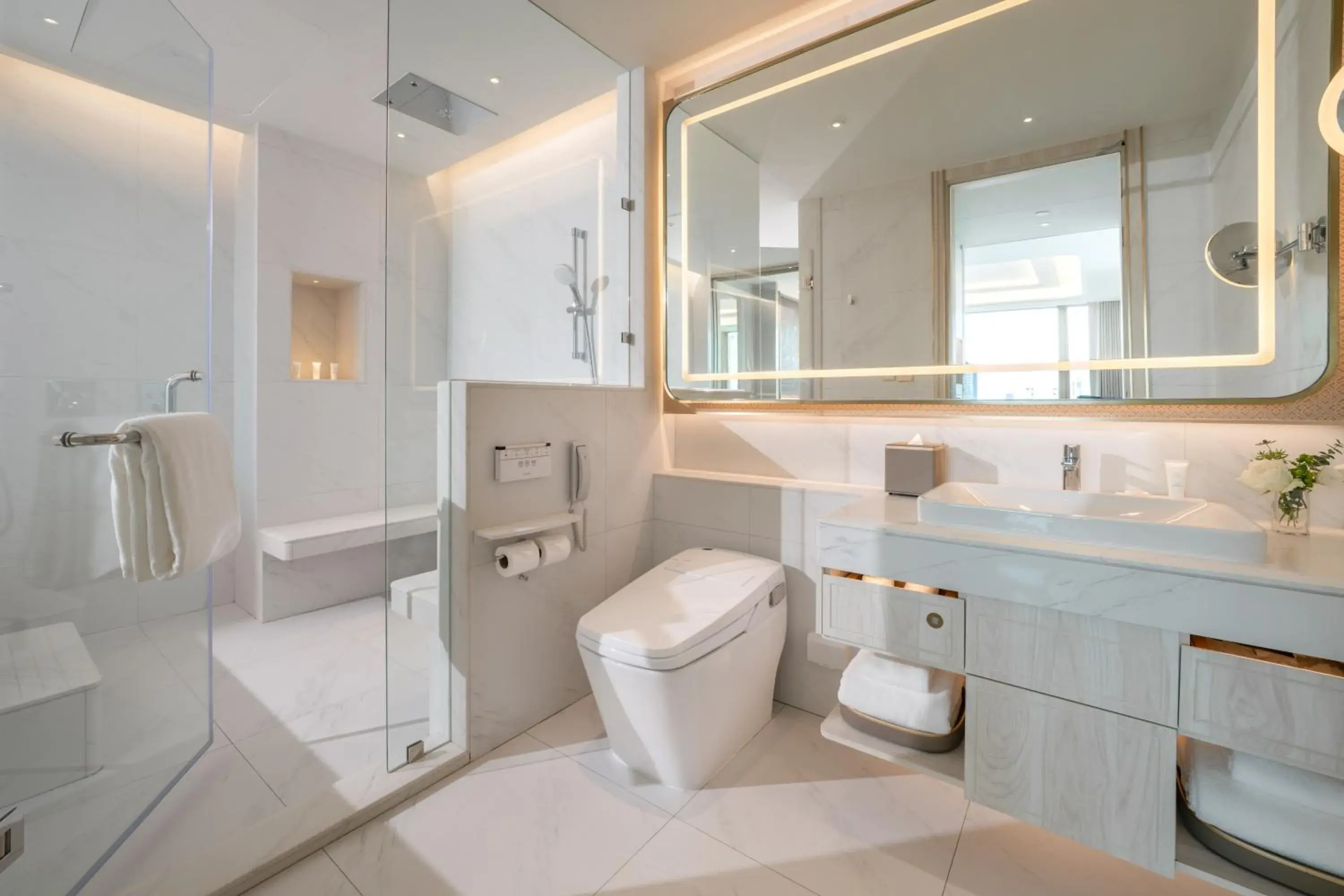 Bathroom in Grande Centre Point Prestige Bangkok Bathroom in Grande Centre Point Prestige Bangkok