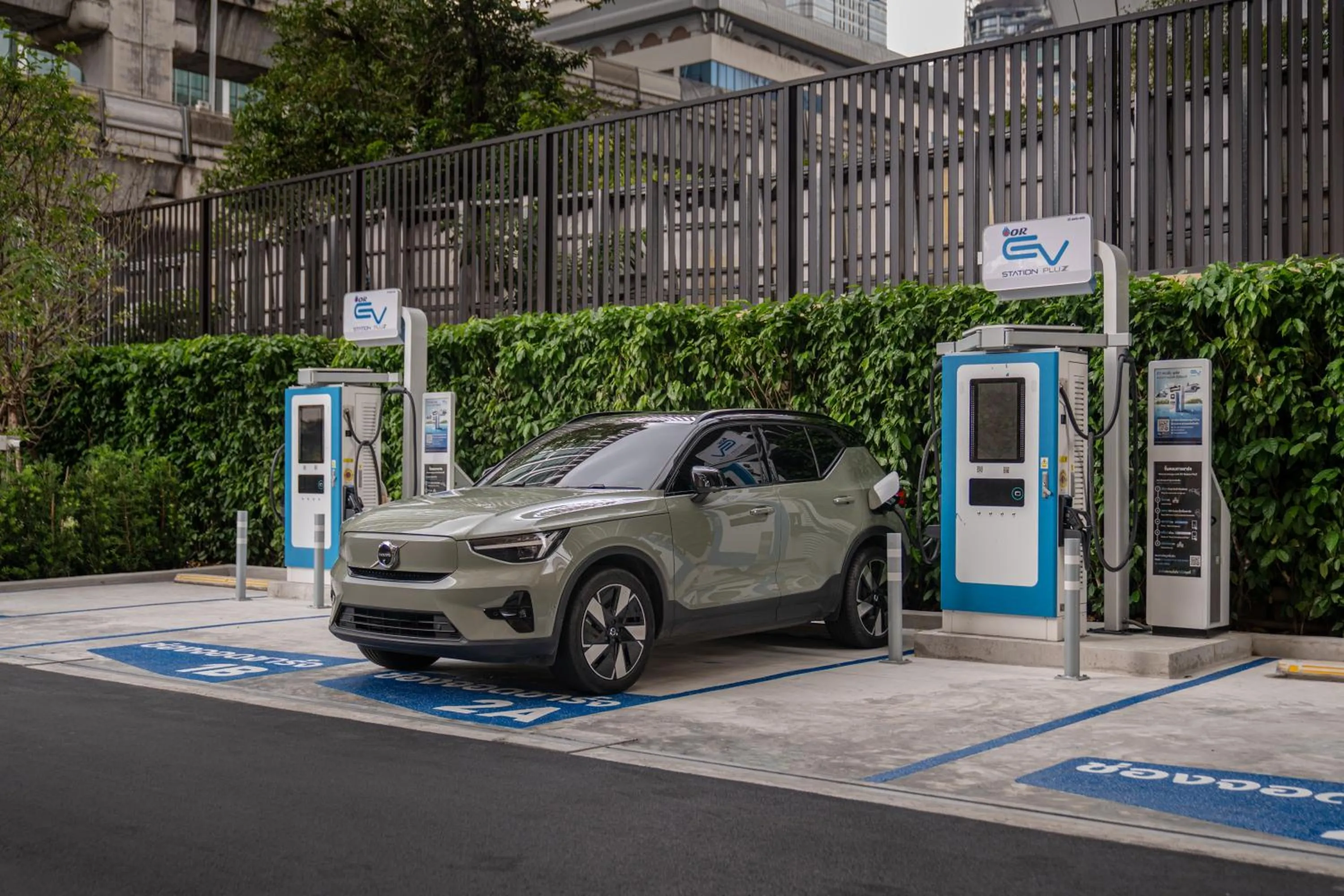 Parking in Grande Centre Point Prestige Bangkok