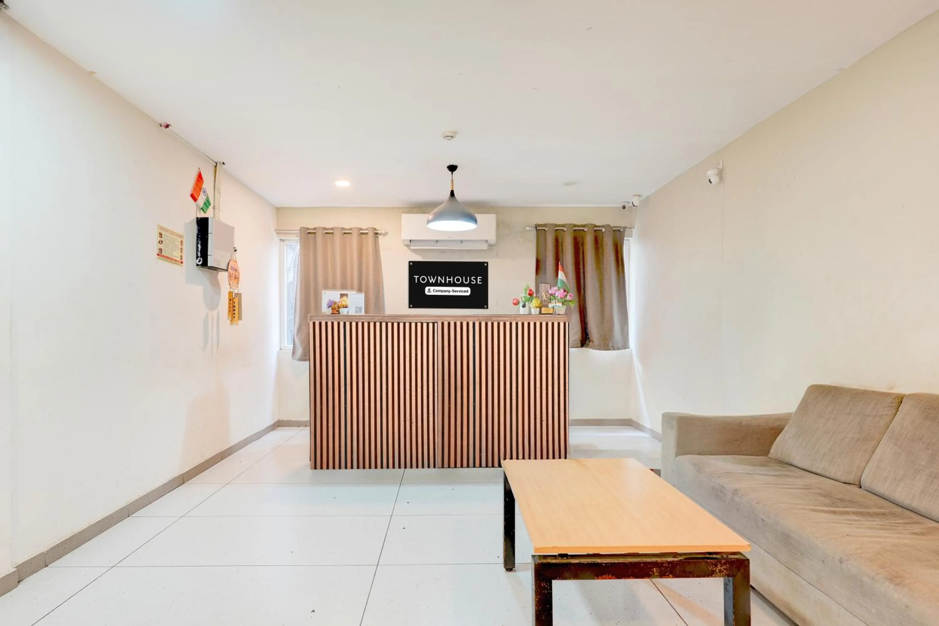 Lobby or reception in Super Townhouse T Nagar Chennai