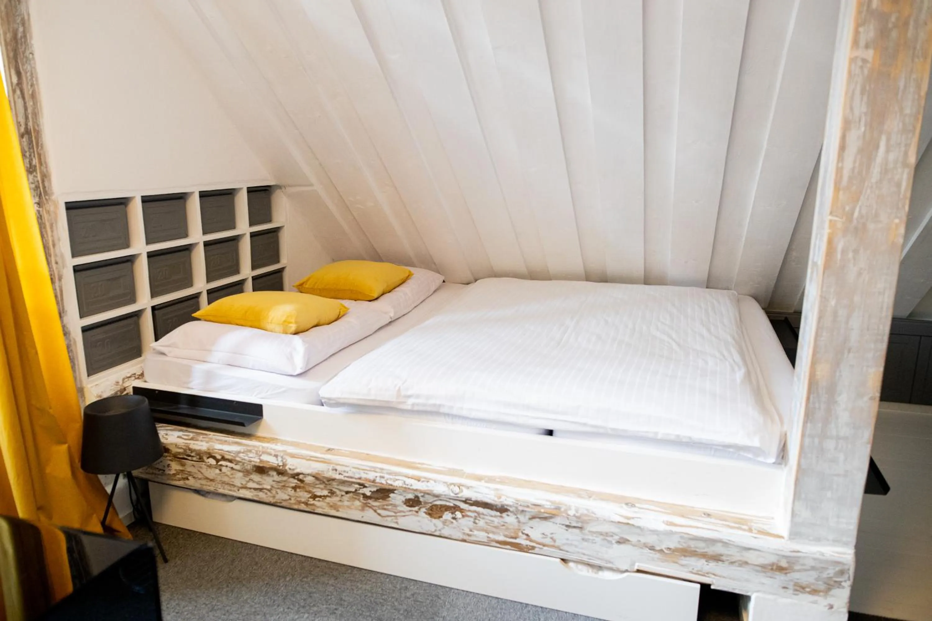 Bed in Boutique Hotel Massimos