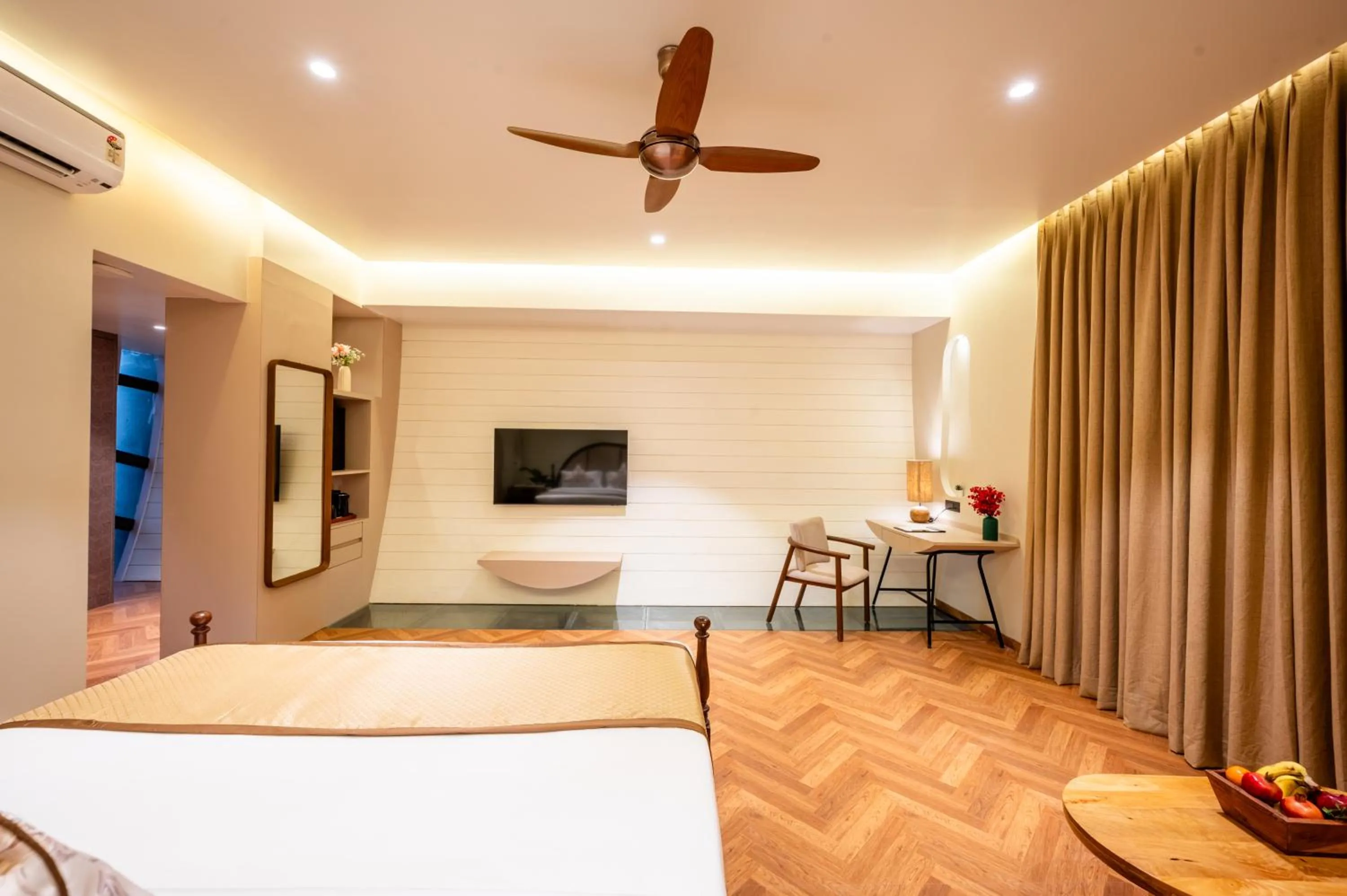 Photo of the whole room, Bed in ARK Lake Resort, Igatpuri