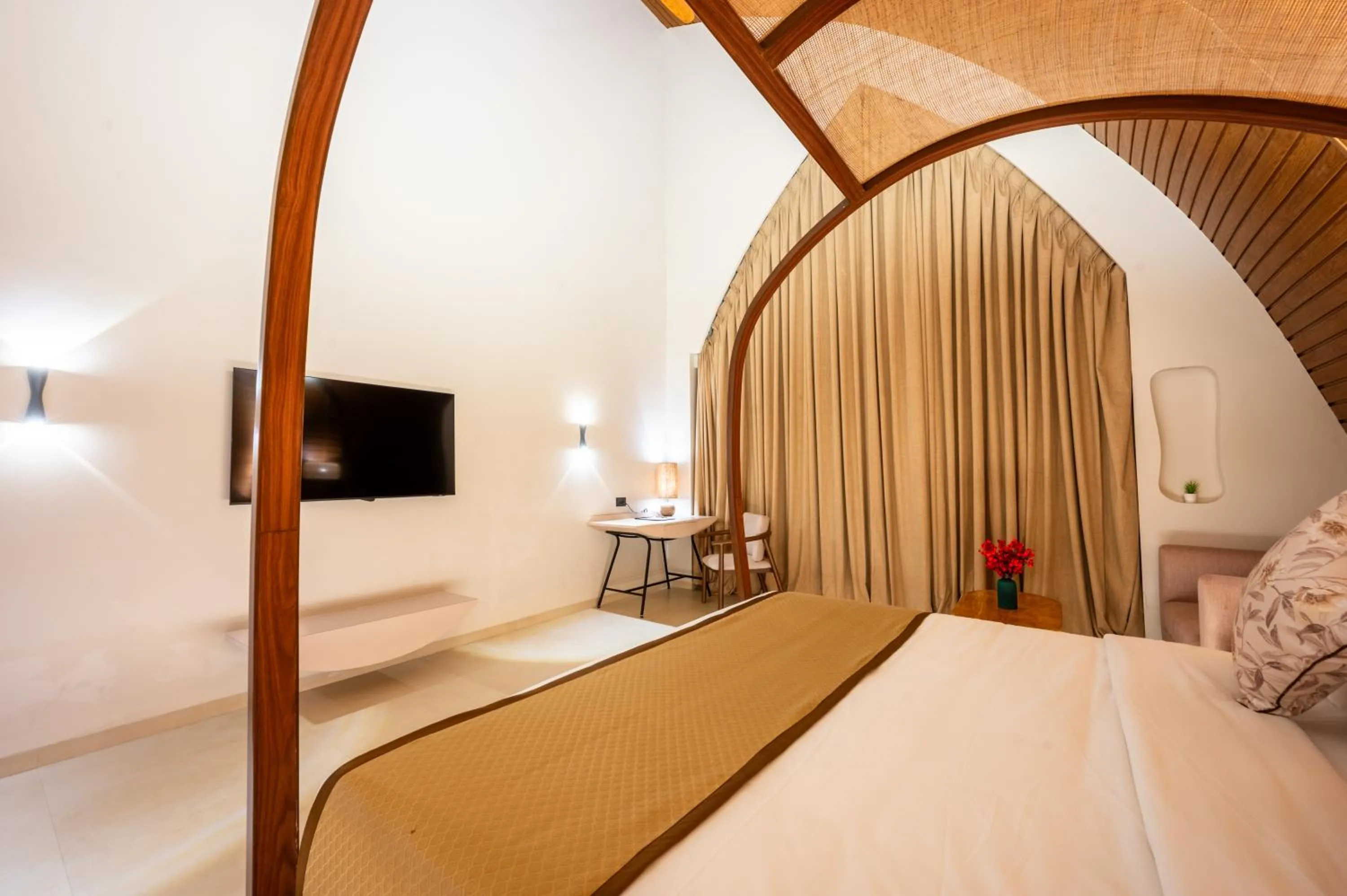 Bed in ARK Lake Resort, Igatpuri