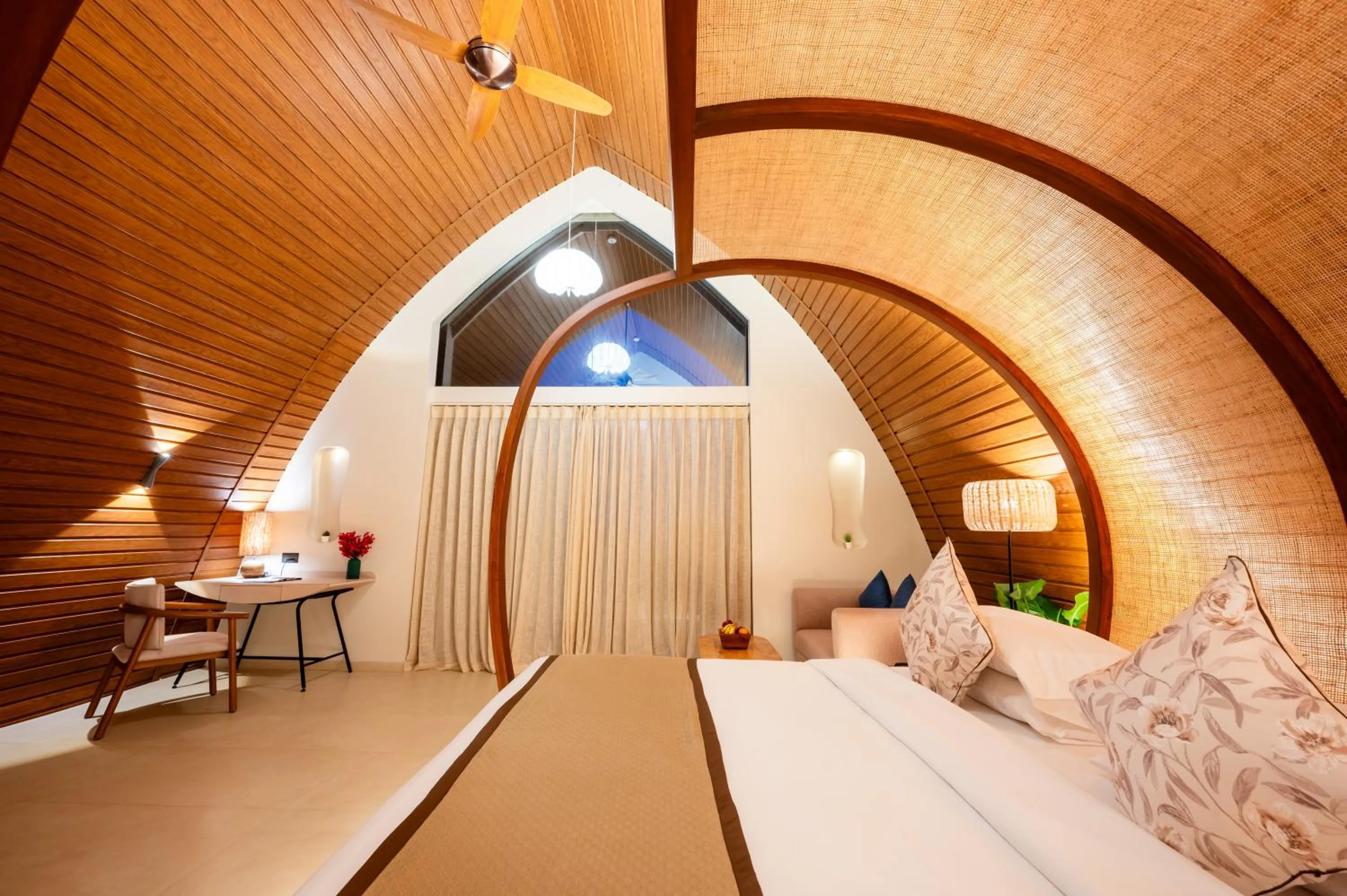Bed in ARK Lake Resort, Igatpuri