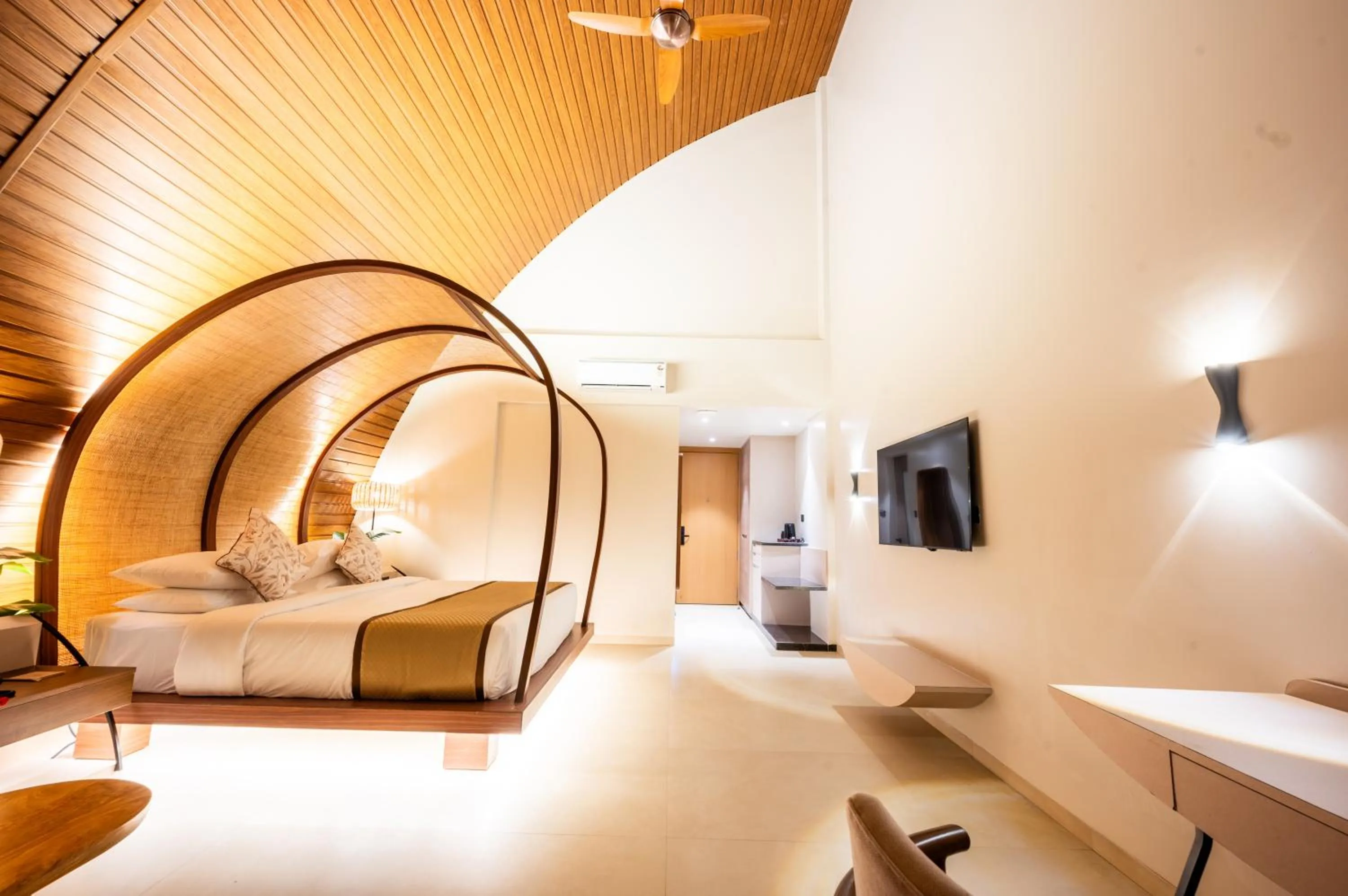 Photo of the whole room, Bed in ARK Lake Resort, Igatpuri