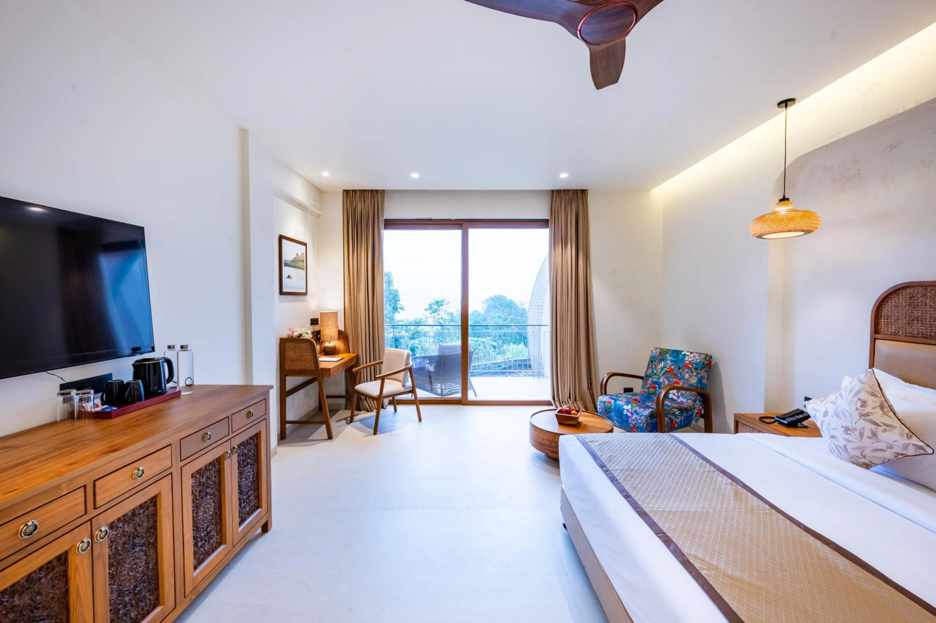 Bed in ARK Lake Resort, Igatpuri