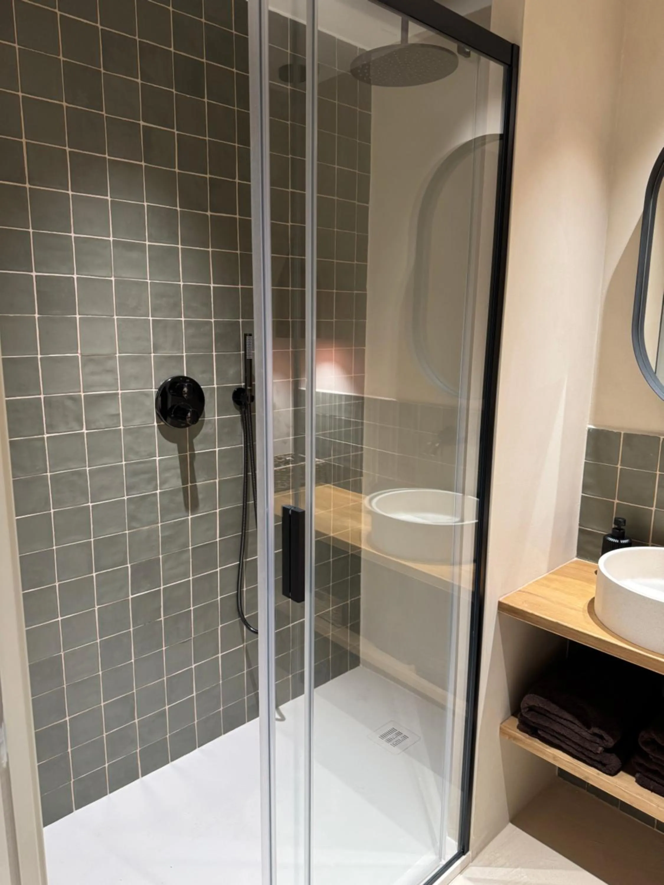 Shower in BELLADORA Hotel Boutique