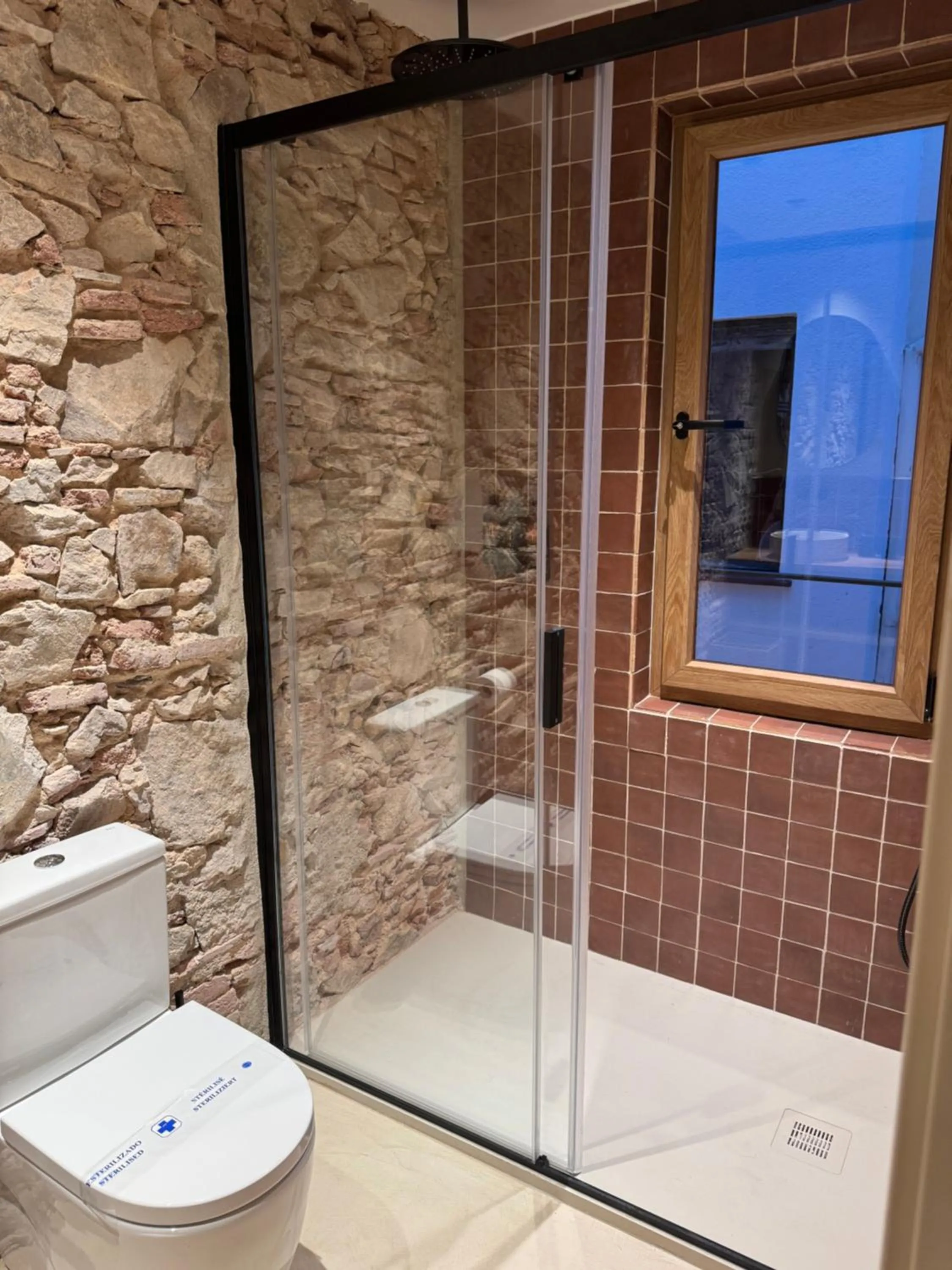 Shower in BELLADORA Hotel Boutique