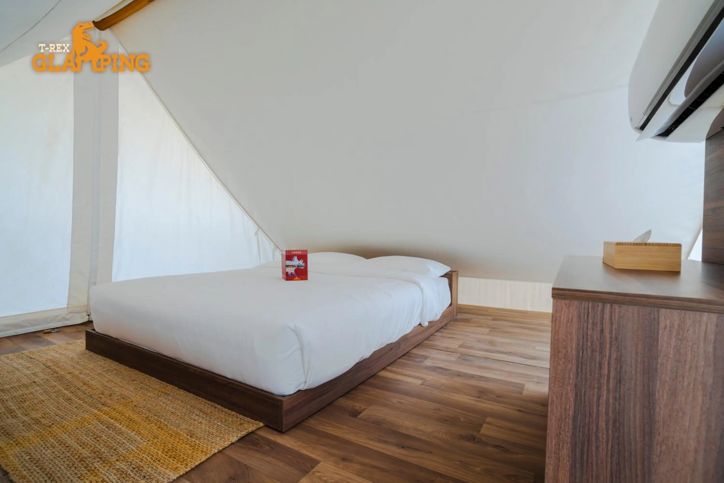 Bed in T-Rex Glamping, Including Free Access to Dubai Parks and Resorts