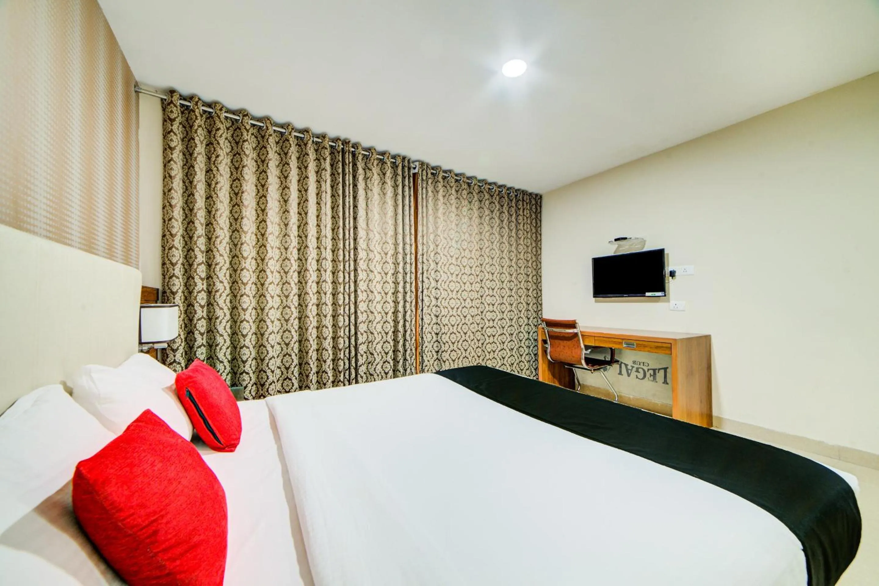 Bed in Collection O Millennium Grand