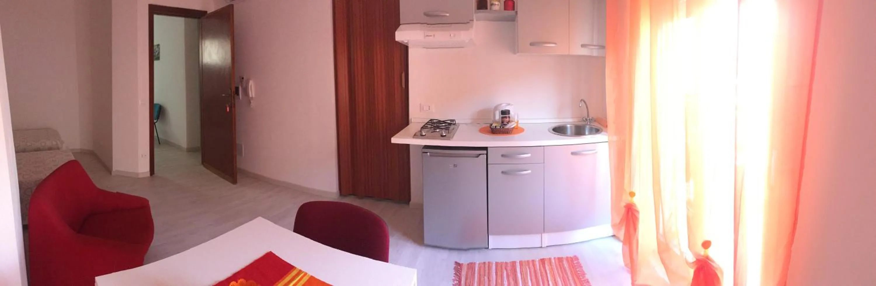 Photo of the whole room in Sole e Luna
