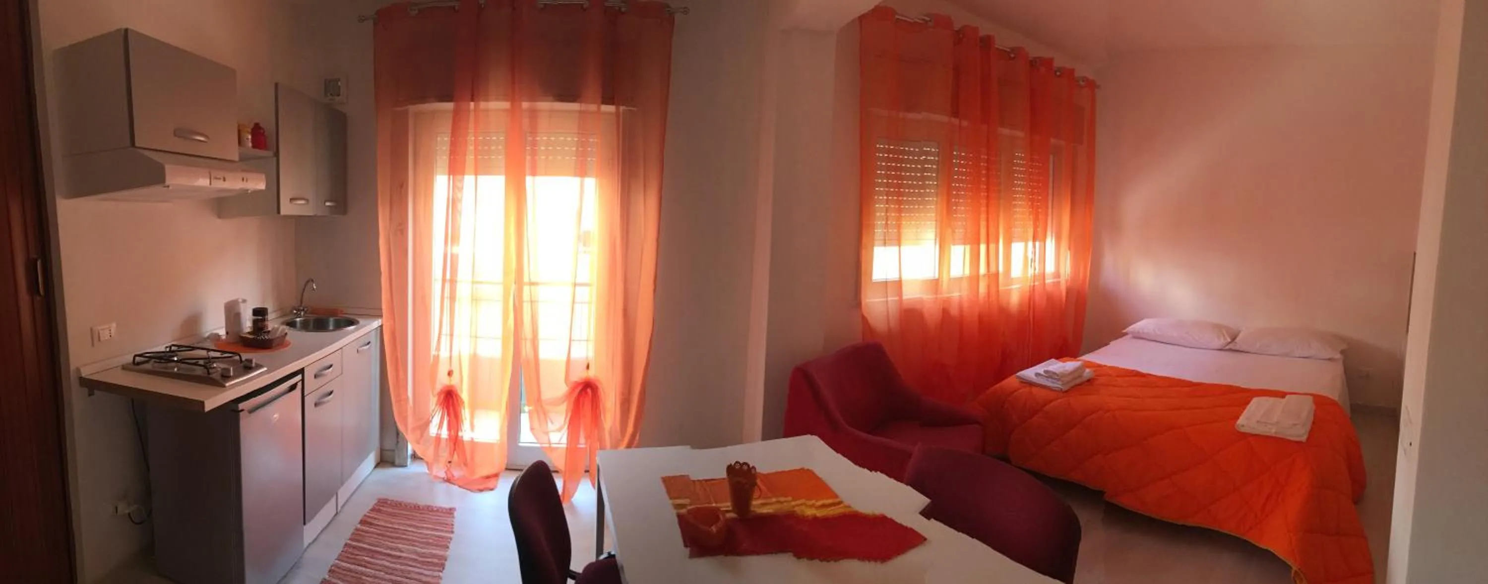 Photo of the whole room, Bed in Sole e Luna