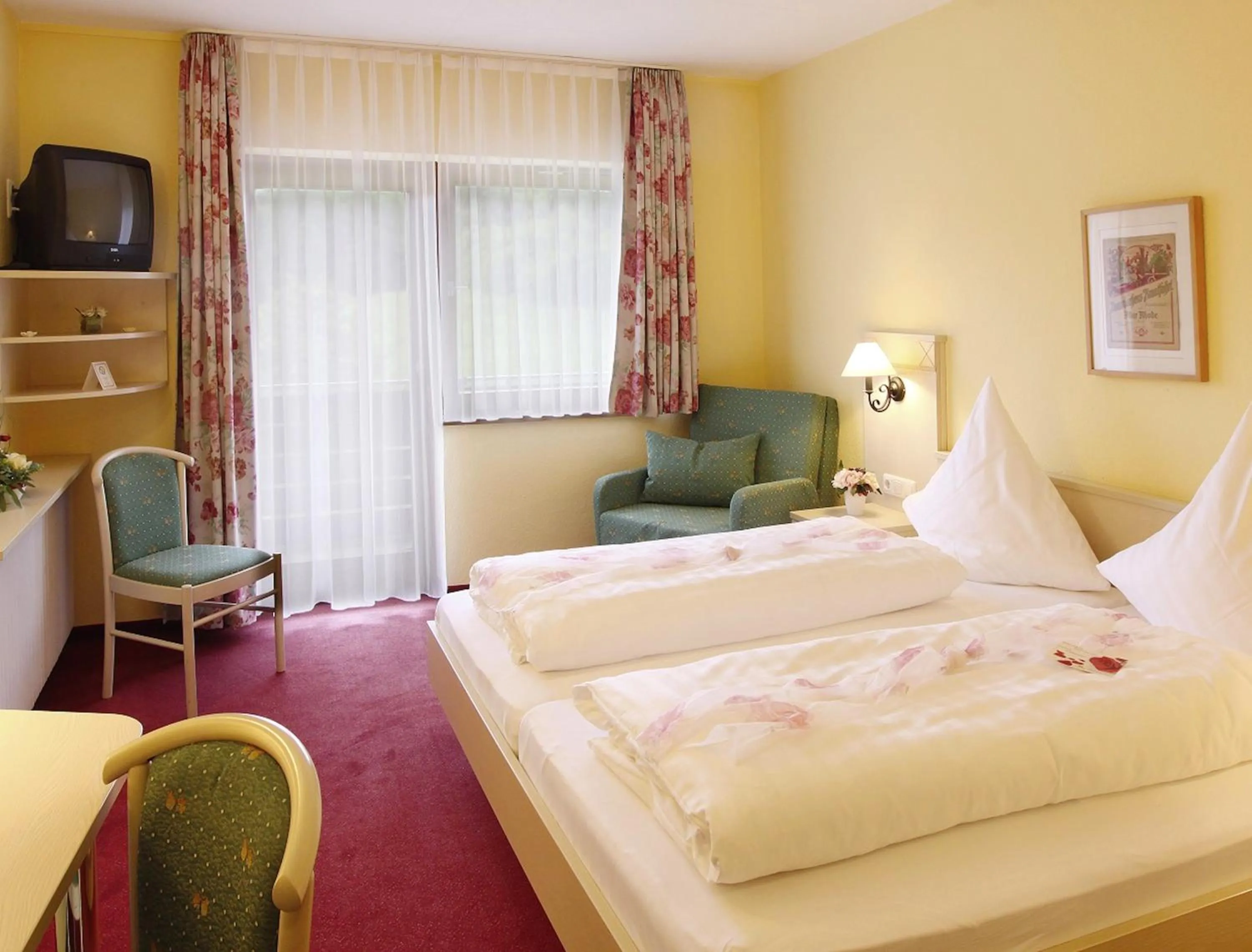 Seating area, Bed in Dornröschen