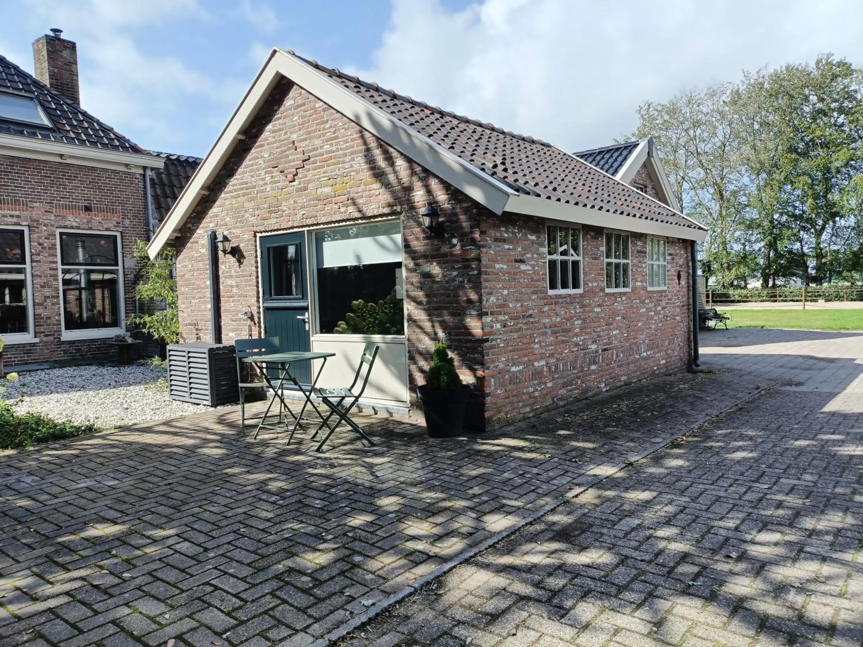 Deluxe King Studio - single occupancy in 't Skoallehus Deluxe King Studio - single occupancy in 't Skoallehus