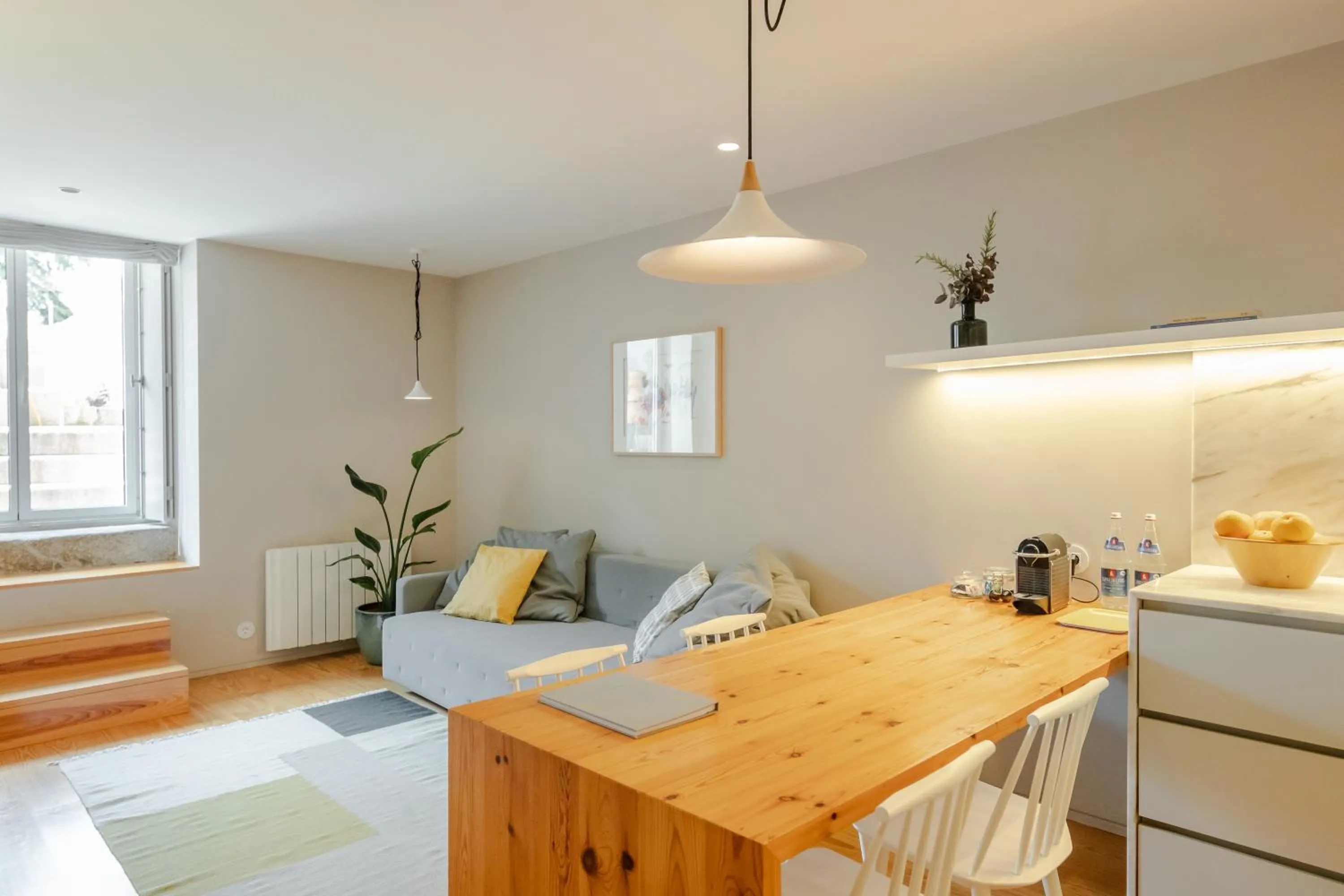 Coffee/tea facilities in Baumhaus Serviced Living - Art & Design Apartments