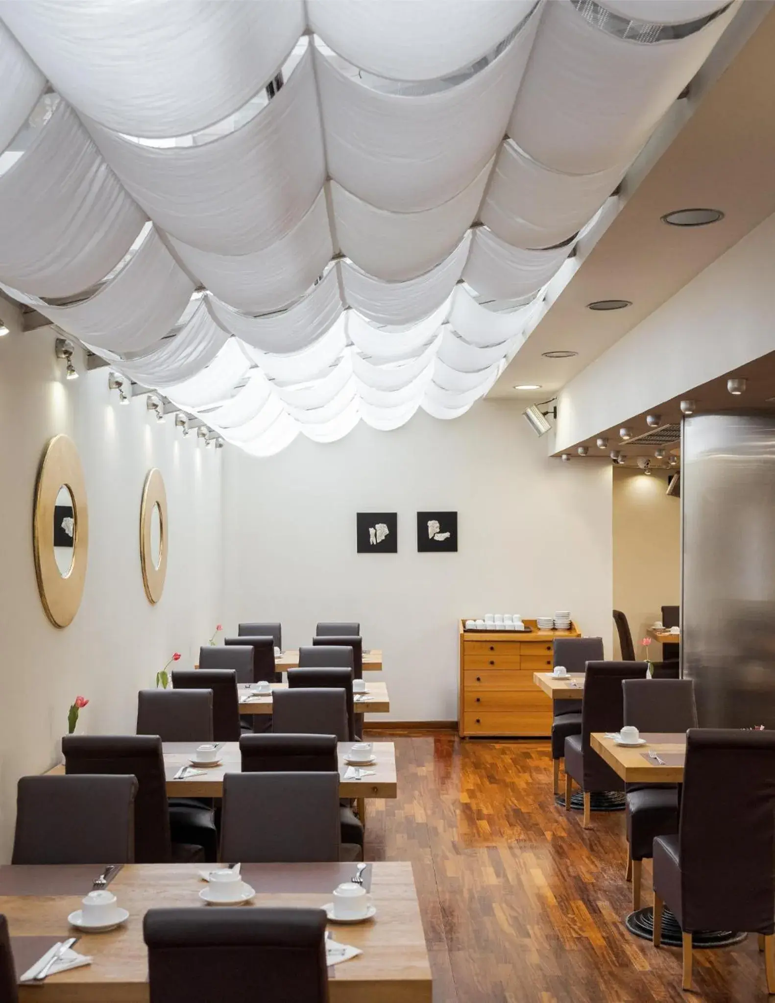 Restaurant/places to eat in Acropolis Select Restaurant/places to eat in Acropolis Select