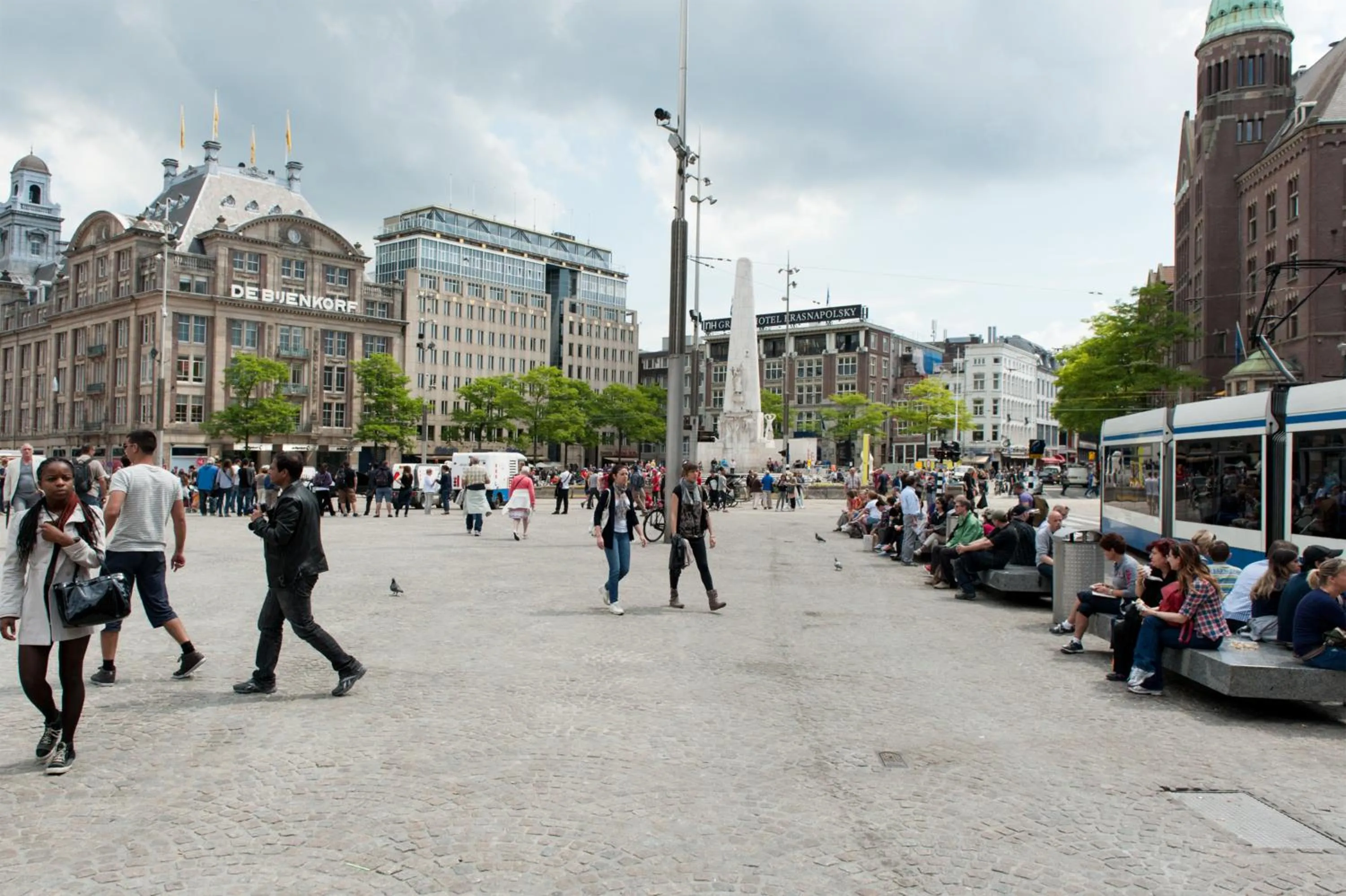Day in The Amsterdam Hotel Apartment in the Center