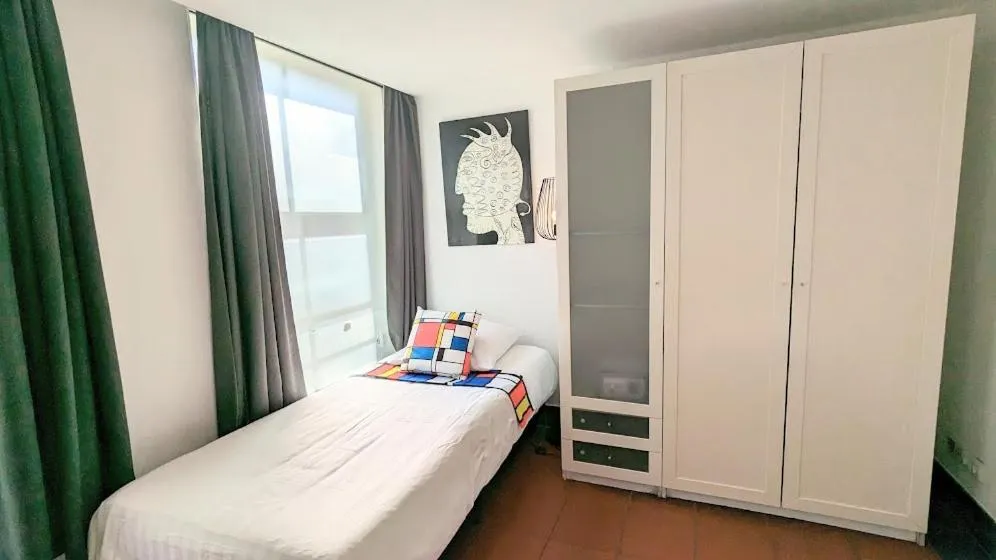 Bed in The Amsterdam Hotel Apartment in the Center