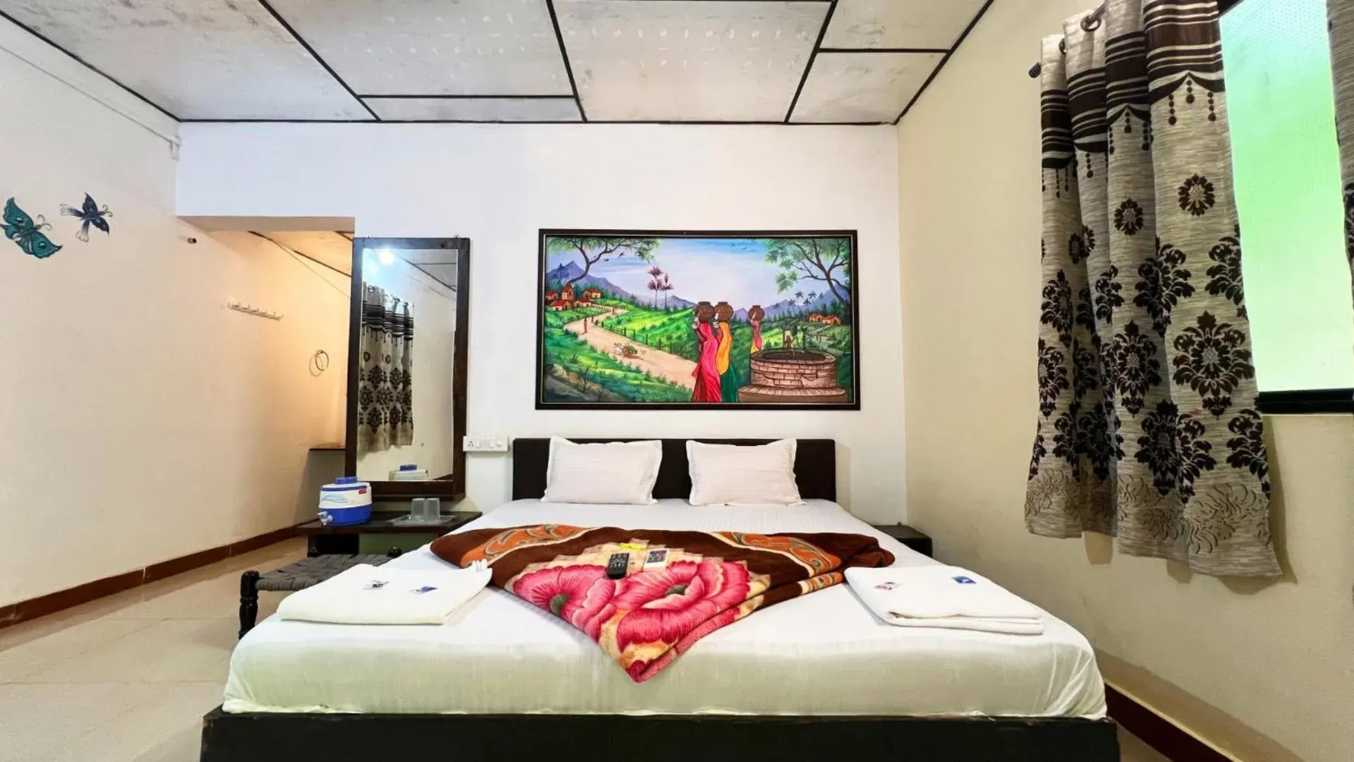 Bed in The Wilds Villa Gir Jungle Stay with Swimming Pool Bed in The Wilds Villa Gir Jungle Stay with Swimming Pool