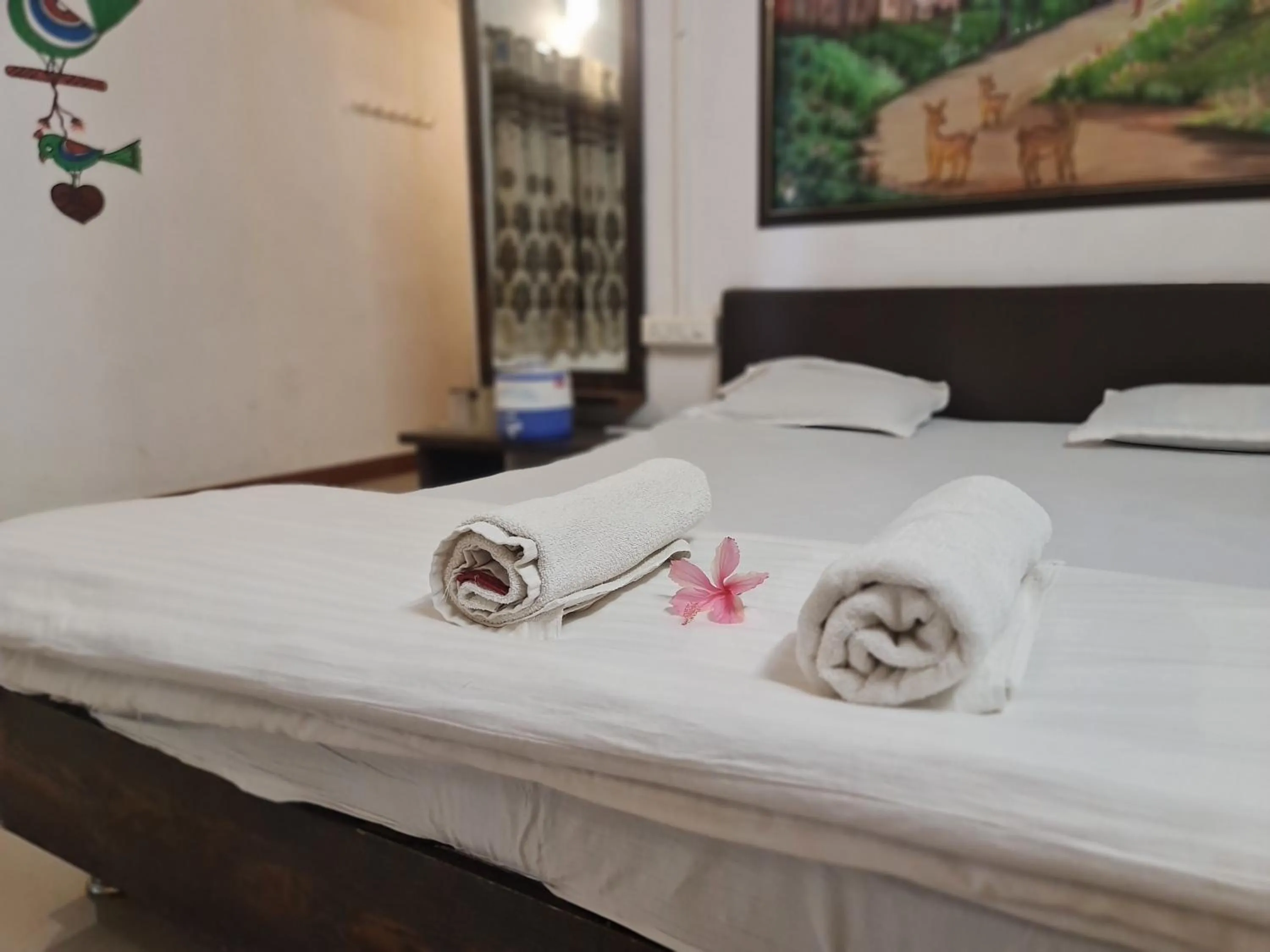 Bed in The Wilds Villa Gir Jungle Stay with Swimming Pool