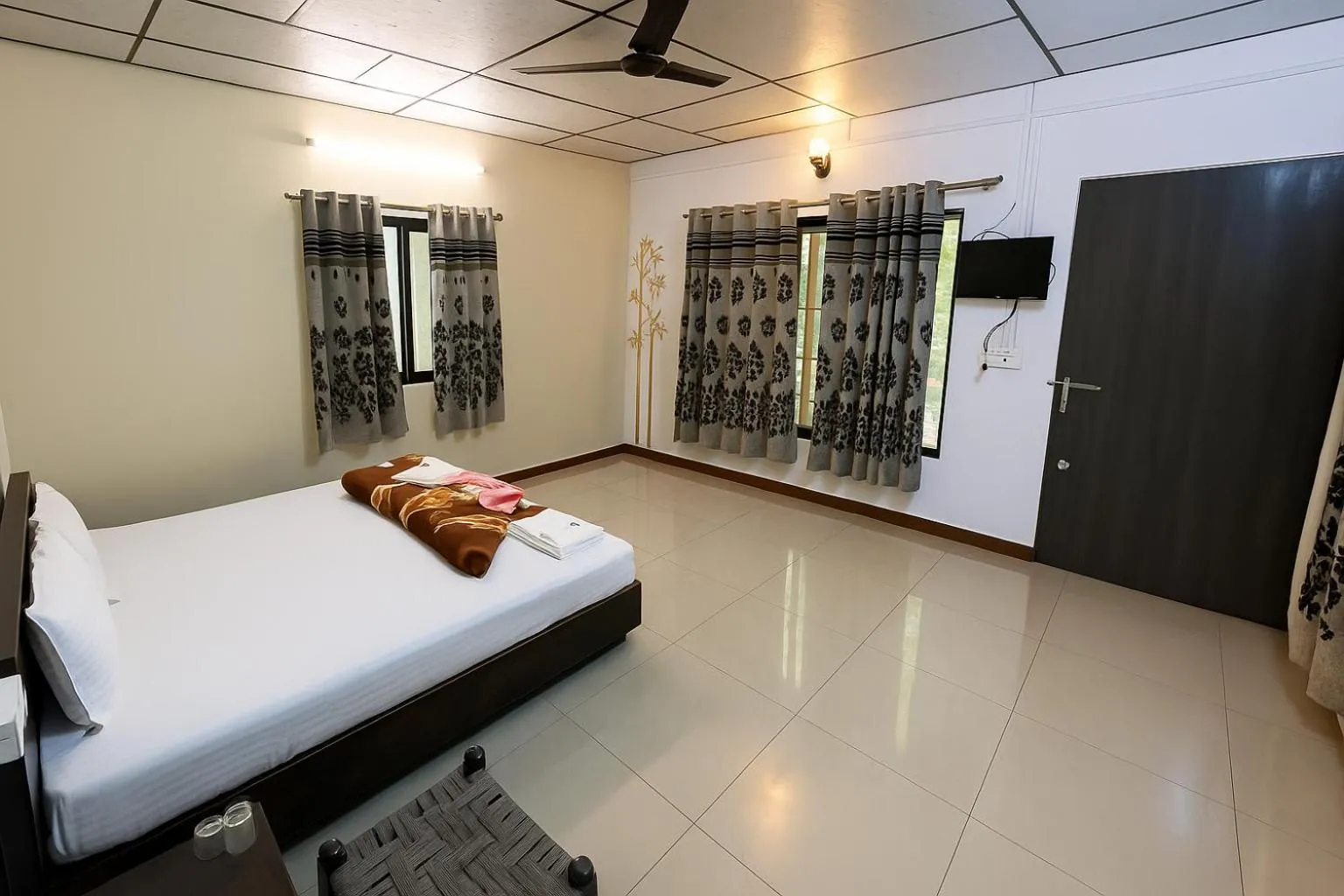 Bed in The Wilds Villa Gir Jungle Stay with Swimming Pool